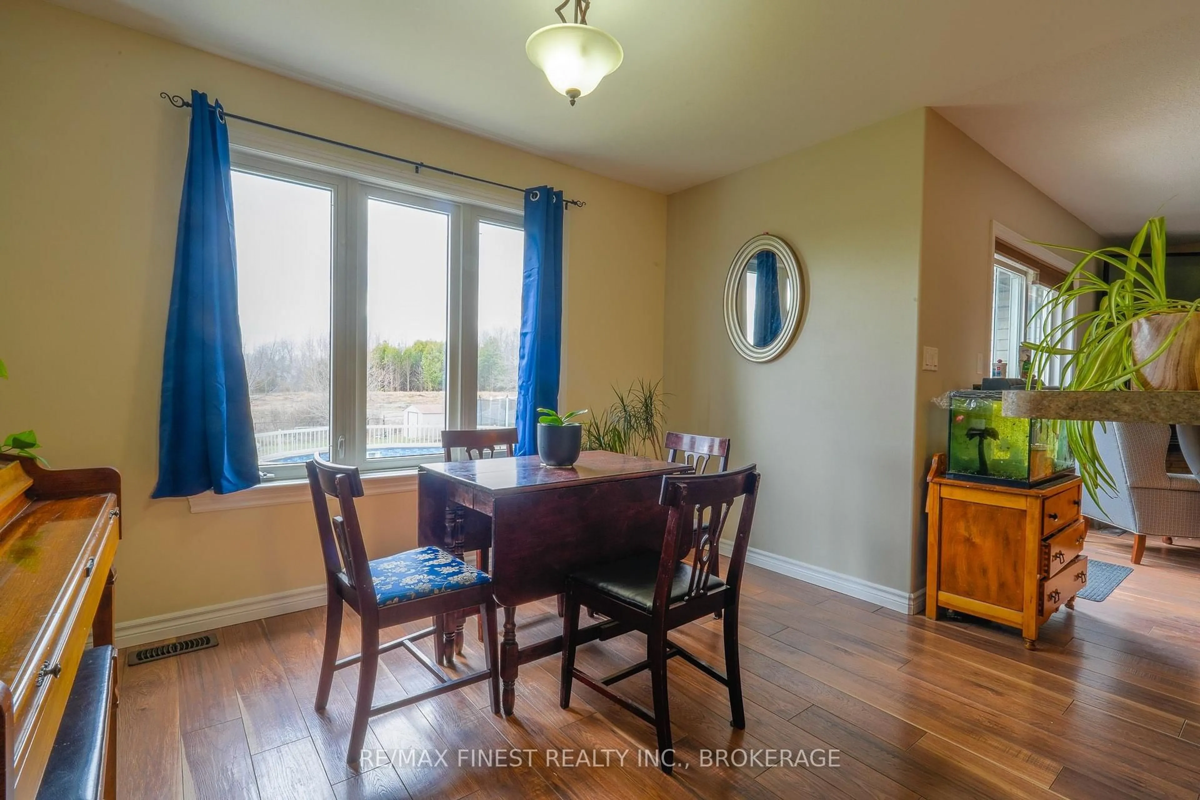 Dining room, wood/laminate floor for 23 Creighton Dr, Bissett Creek Ontario K0H 2H0