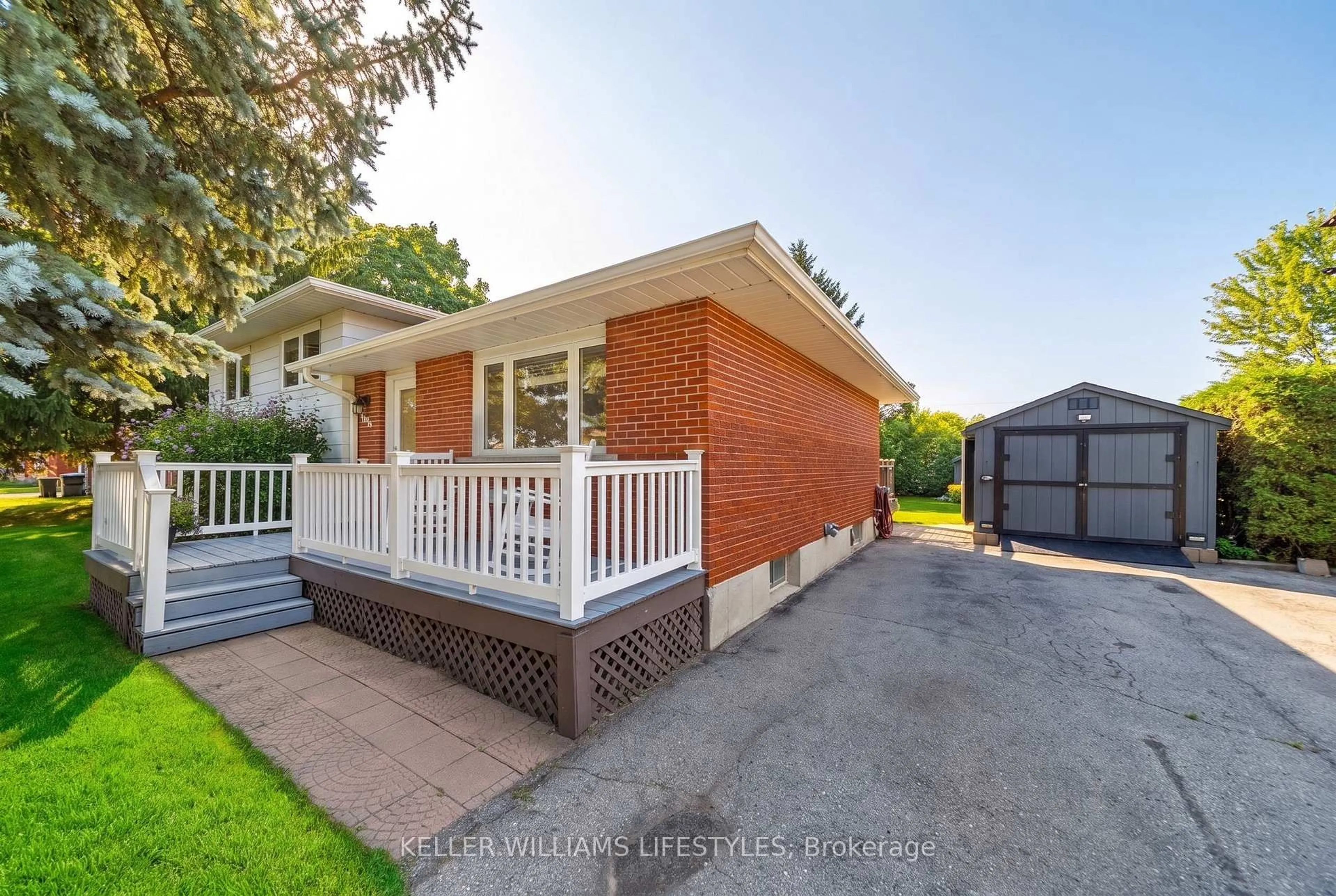 Home with brick exterior material, street for 198 Main St, Huron East Ontario N0K 1W0