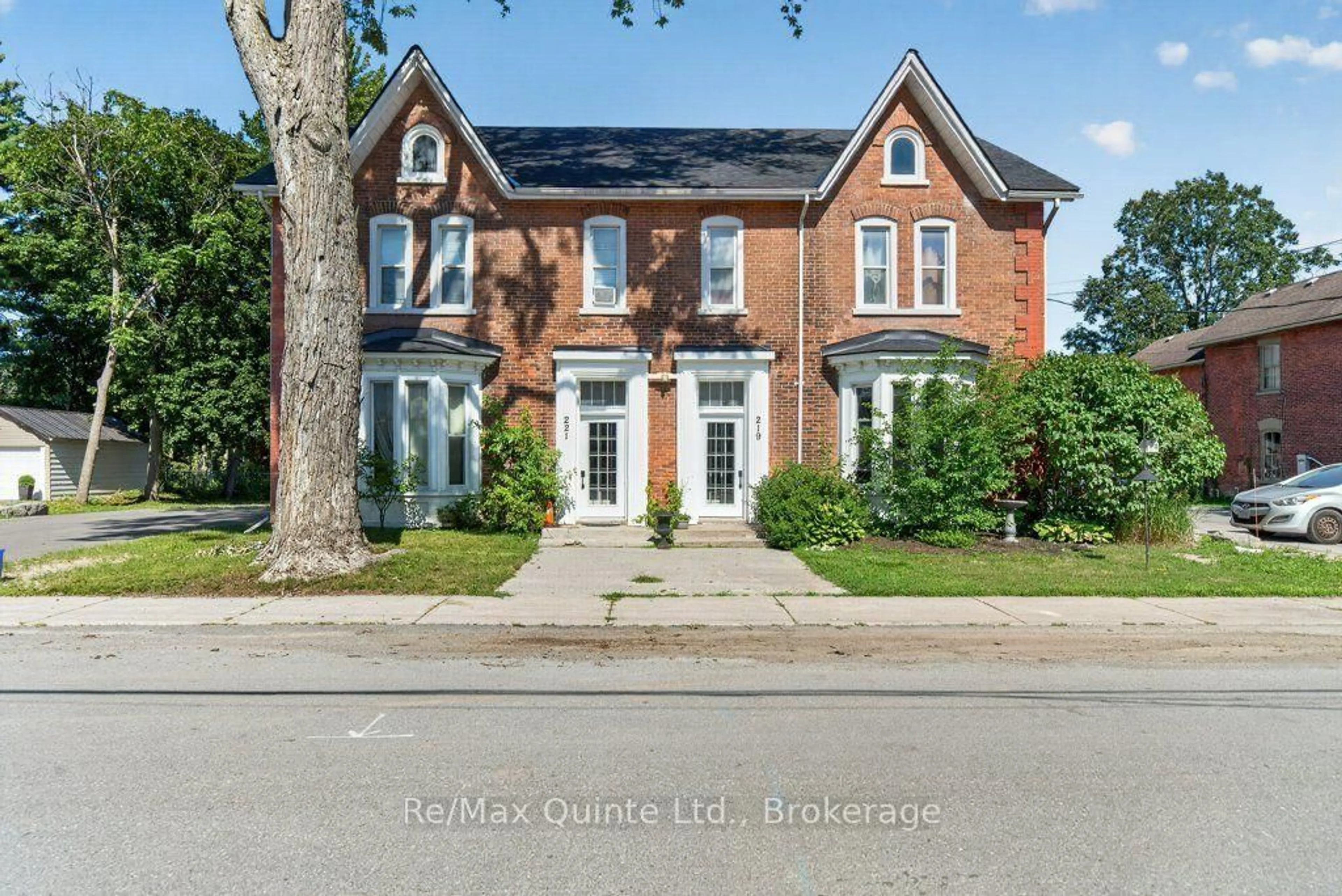 Home with brick exterior material, street for 221 Albert St, Belleville Ontario K8N 3N6
