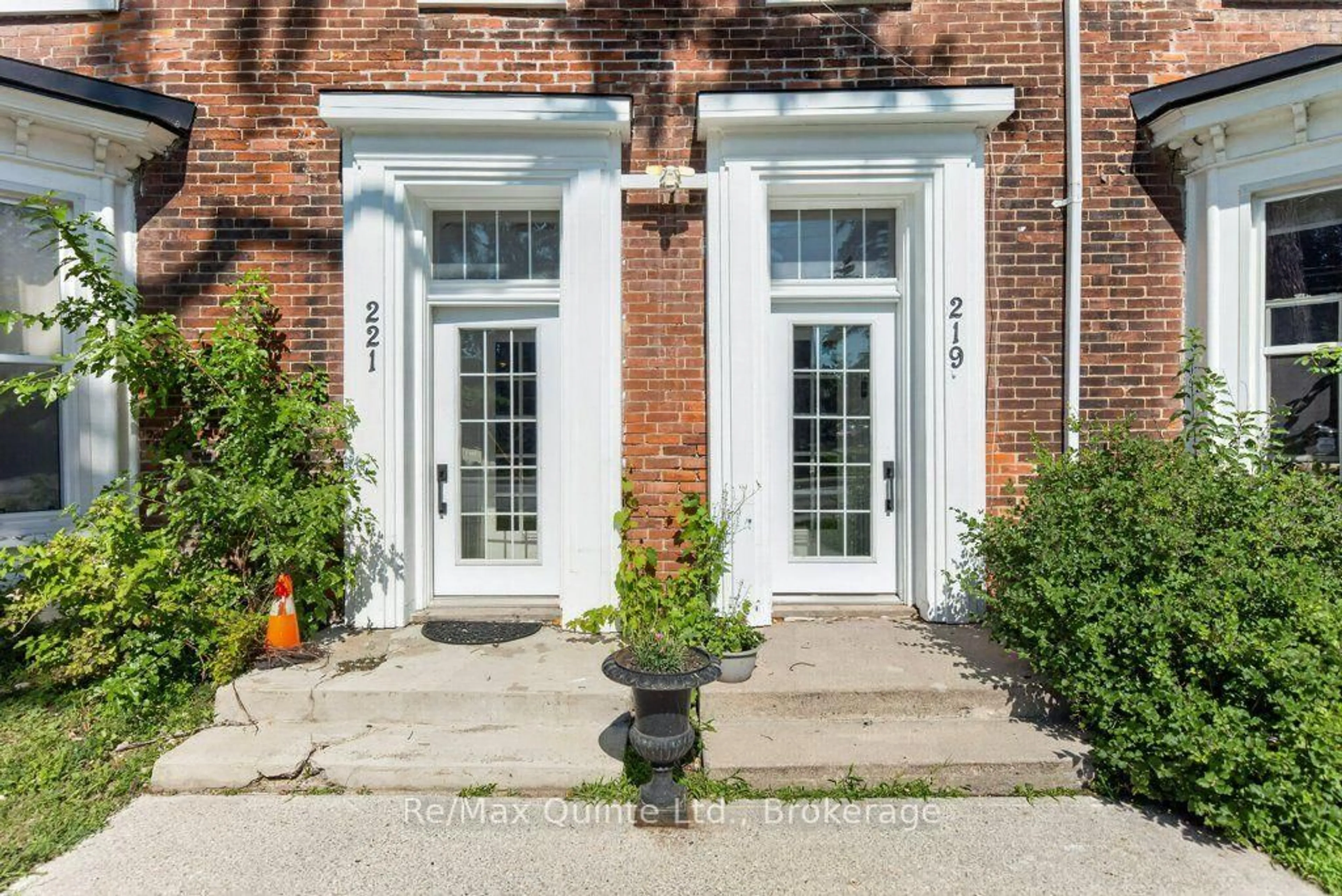 Home with brick exterior material, street for 221 Albert St, Belleville Ontario K8N 3N6