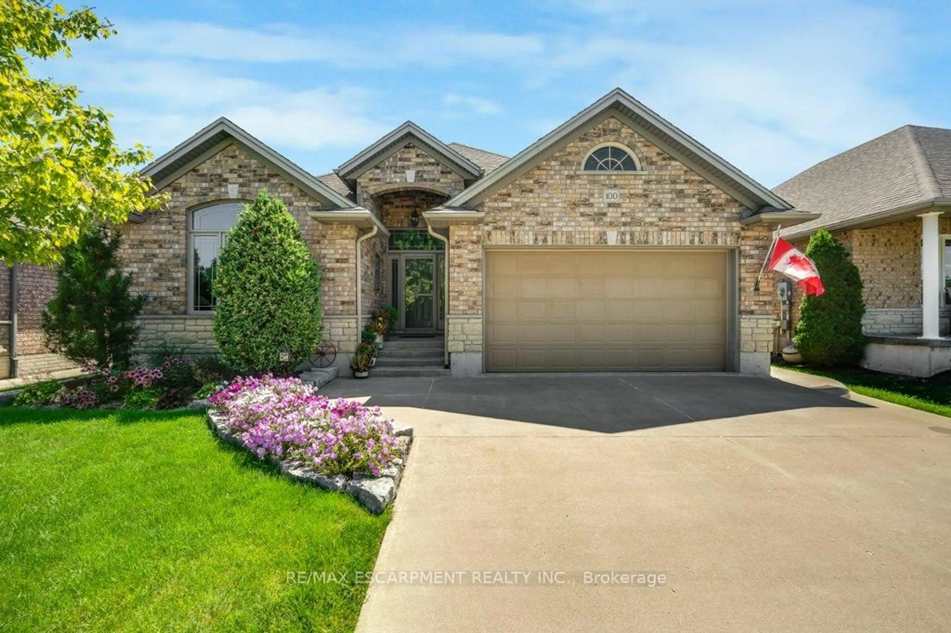 Home with brick exterior material, street for 100 Willowdale Cres, Norfolk Ontario N0A 1N5