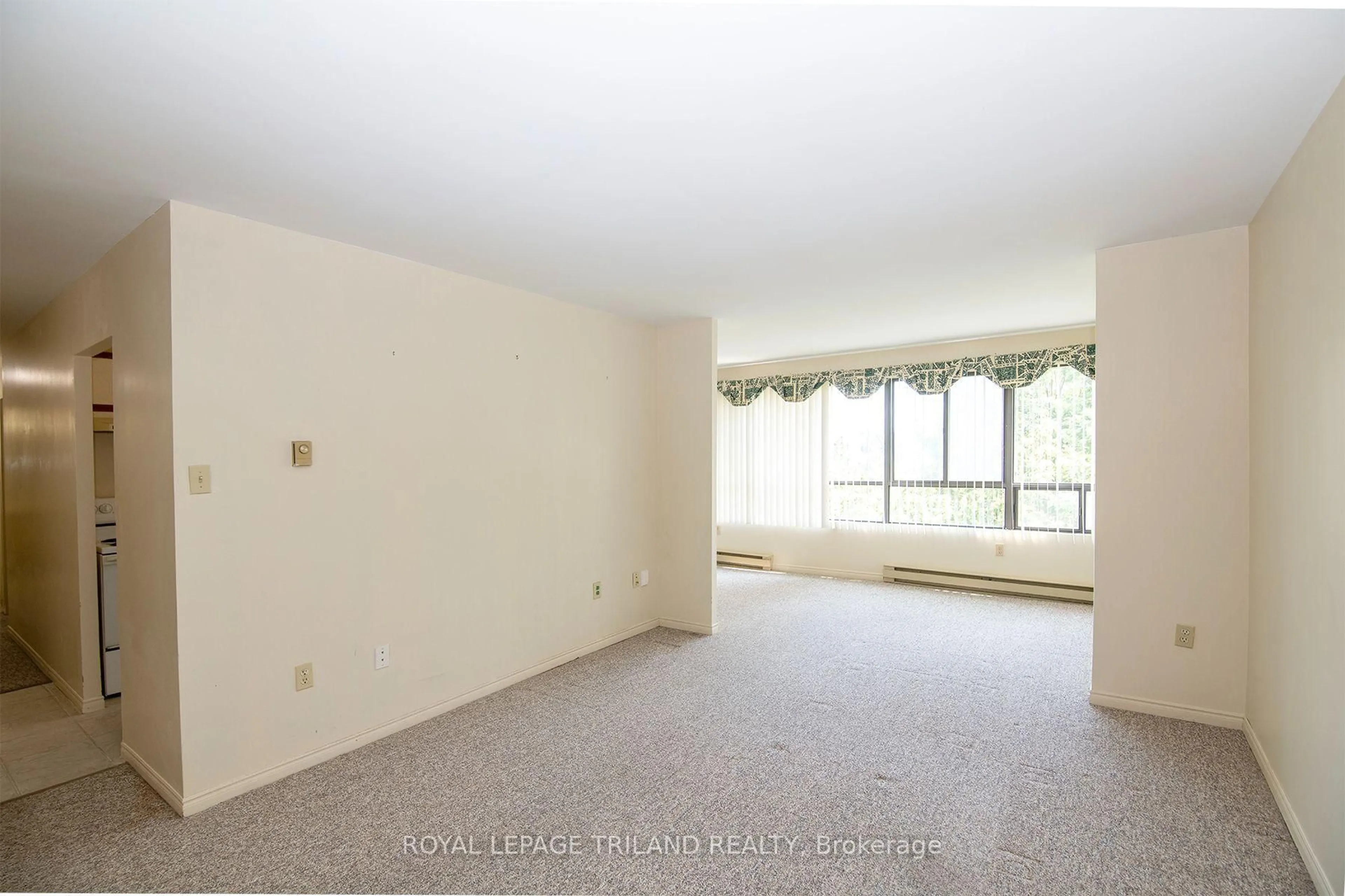 A pic of a room for 135 Base Line Rd #507, London South Ontario N6J 4W4