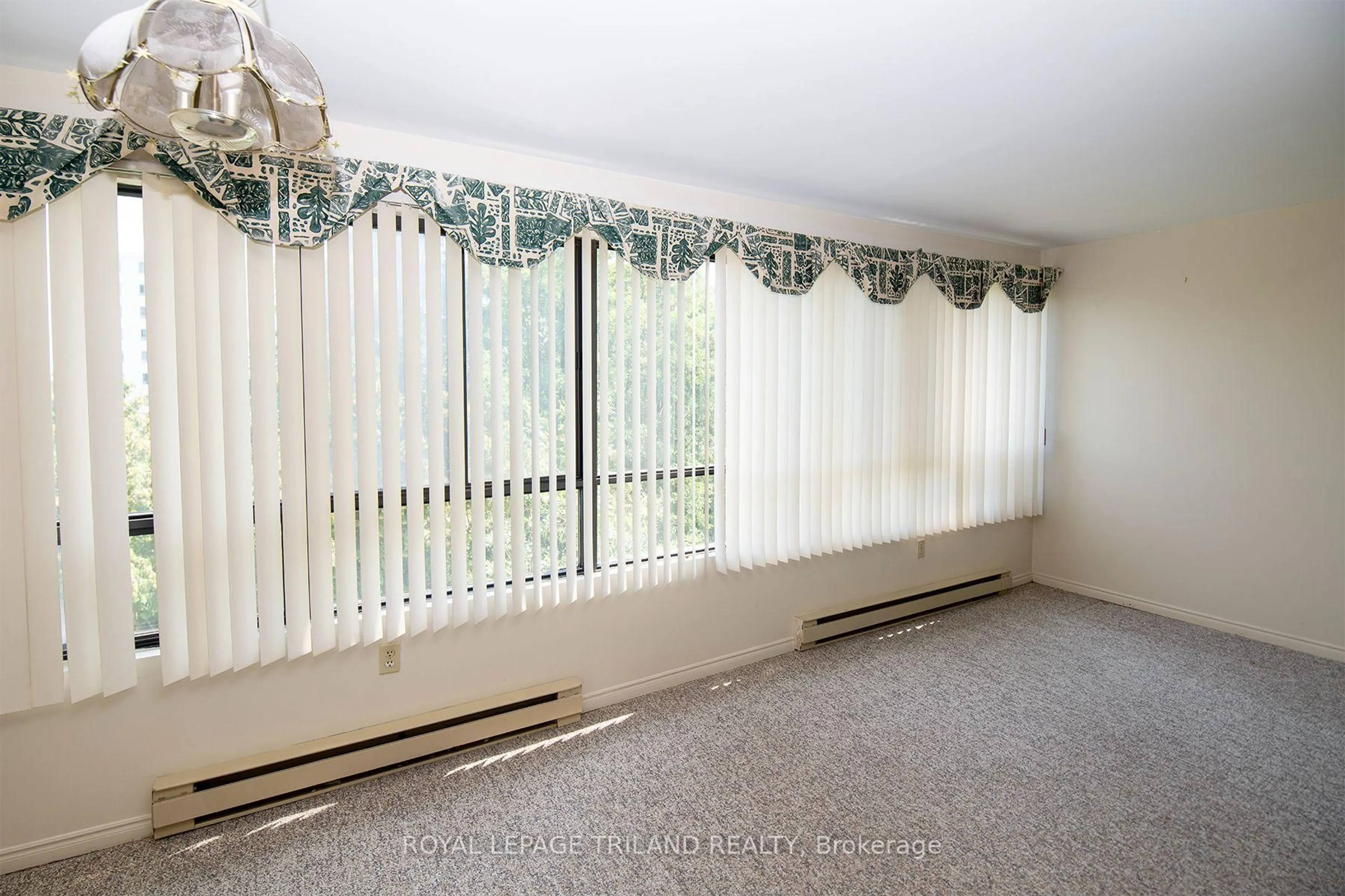 A pic of a room for 135 Base Line Rd #507, London South Ontario N6J 4W4