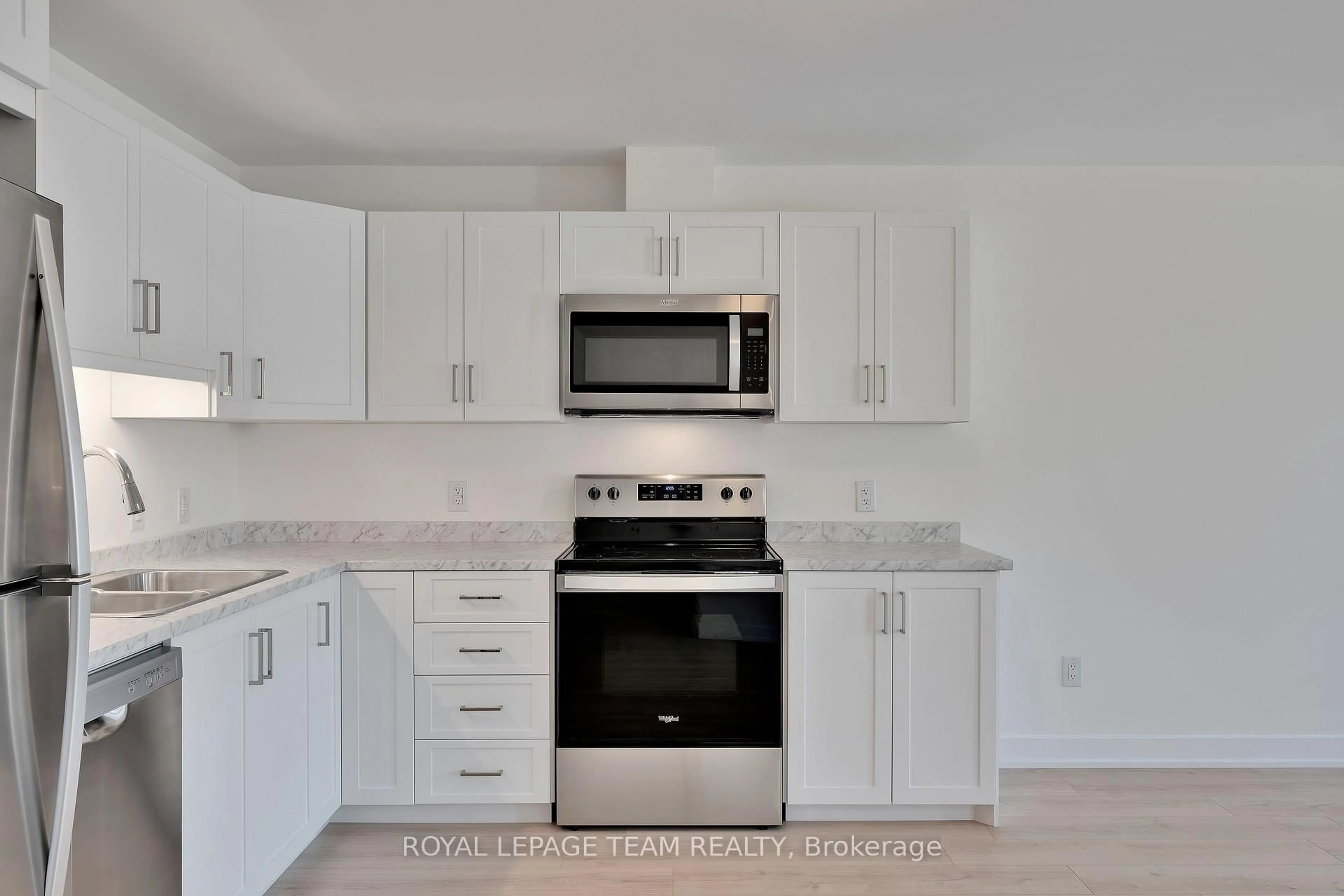 Standard kitchen, unknown for 142 Doctor Agnes Craine Dr, Smiths Falls Ontario K7A 0A5
