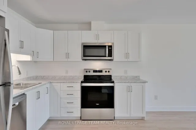 142 Doctor Agnes Craine Dr, Smiths Falls 5