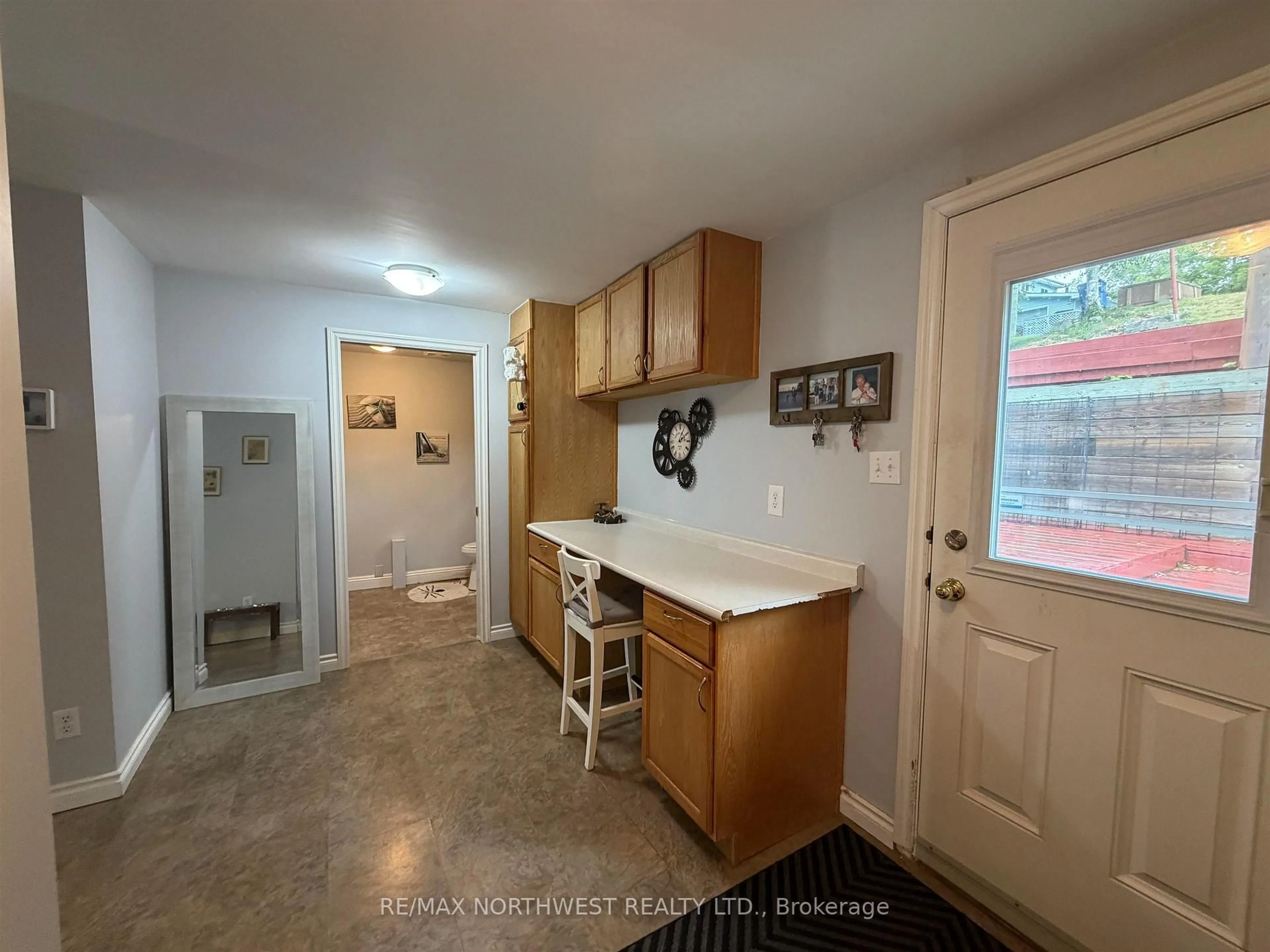 Unknown for 512 Third Street South, Kenora Ontario P9N 1J3