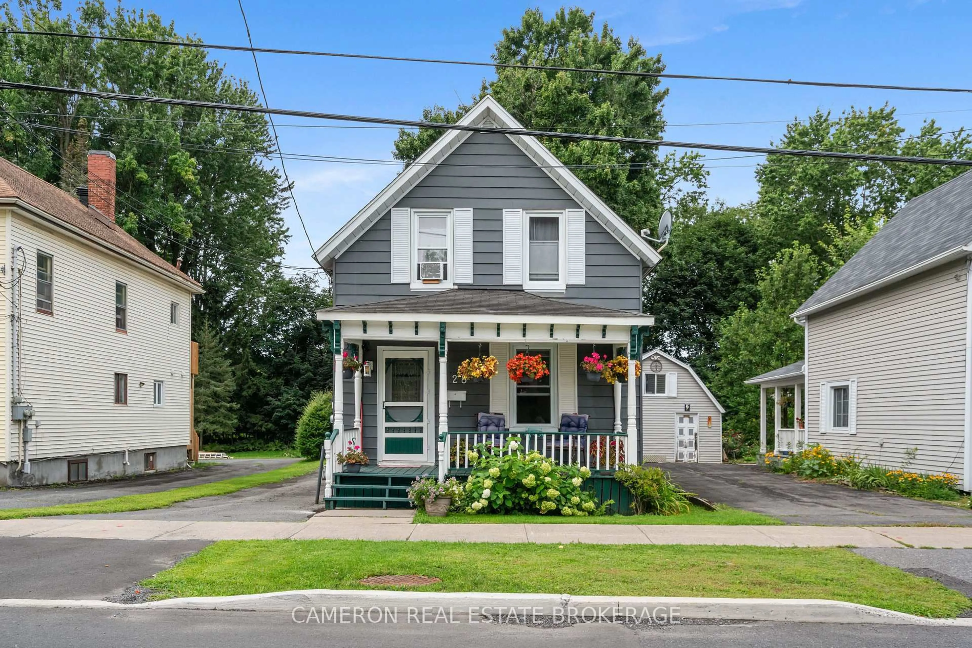 Home with vinyl exterior material, street for 128 Adolphus St, Cornwall Ontario K6H 3S3