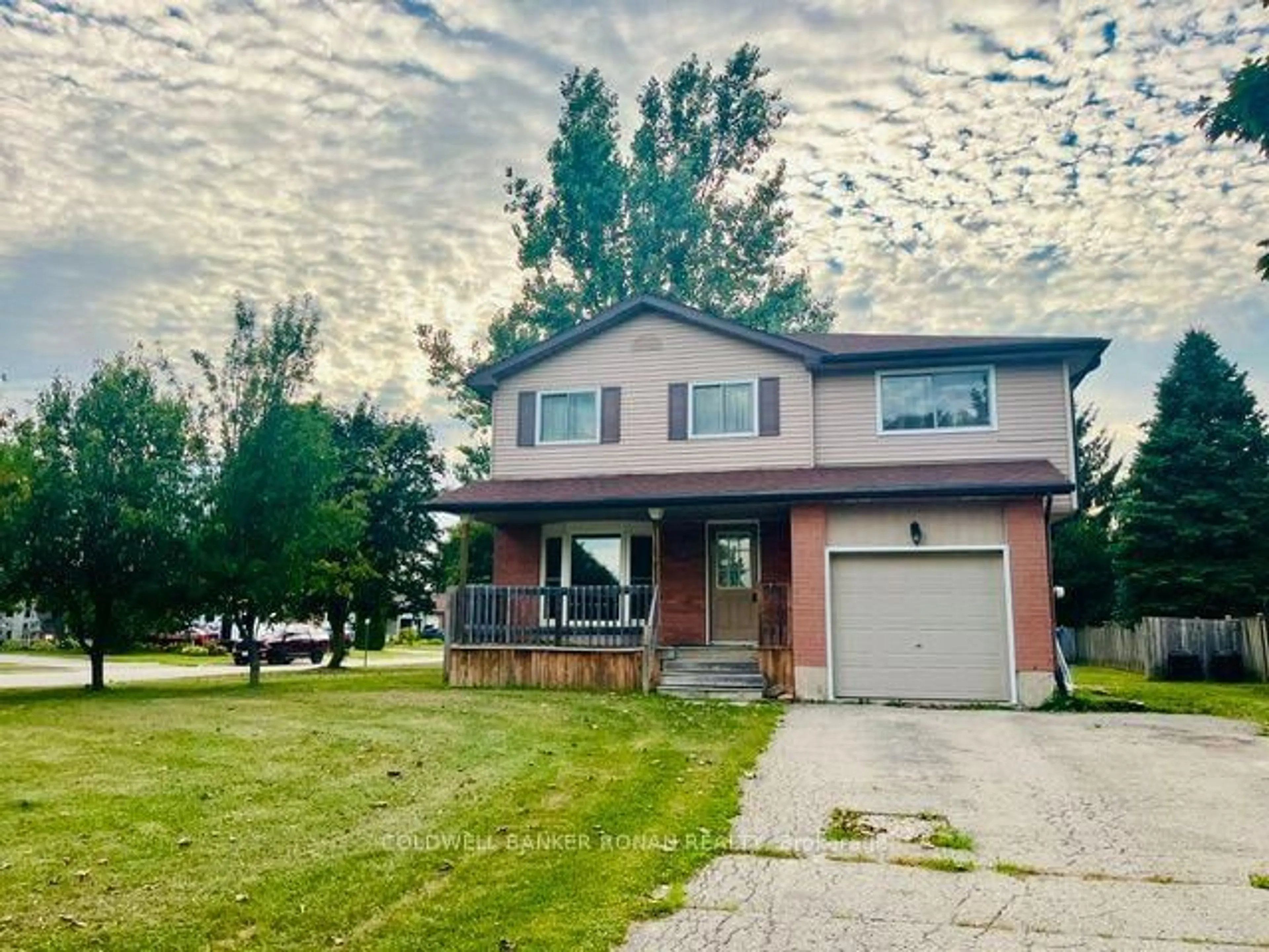 A pic from outside/outdoor area/front of a property/back of a property/a pic from drone, street for 56 Edward St, Mapleton Ontario N0G 1P0