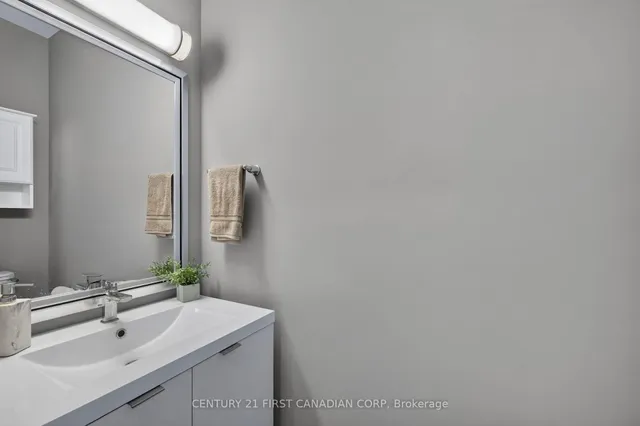 362 Edgevalley Rd, London East 5