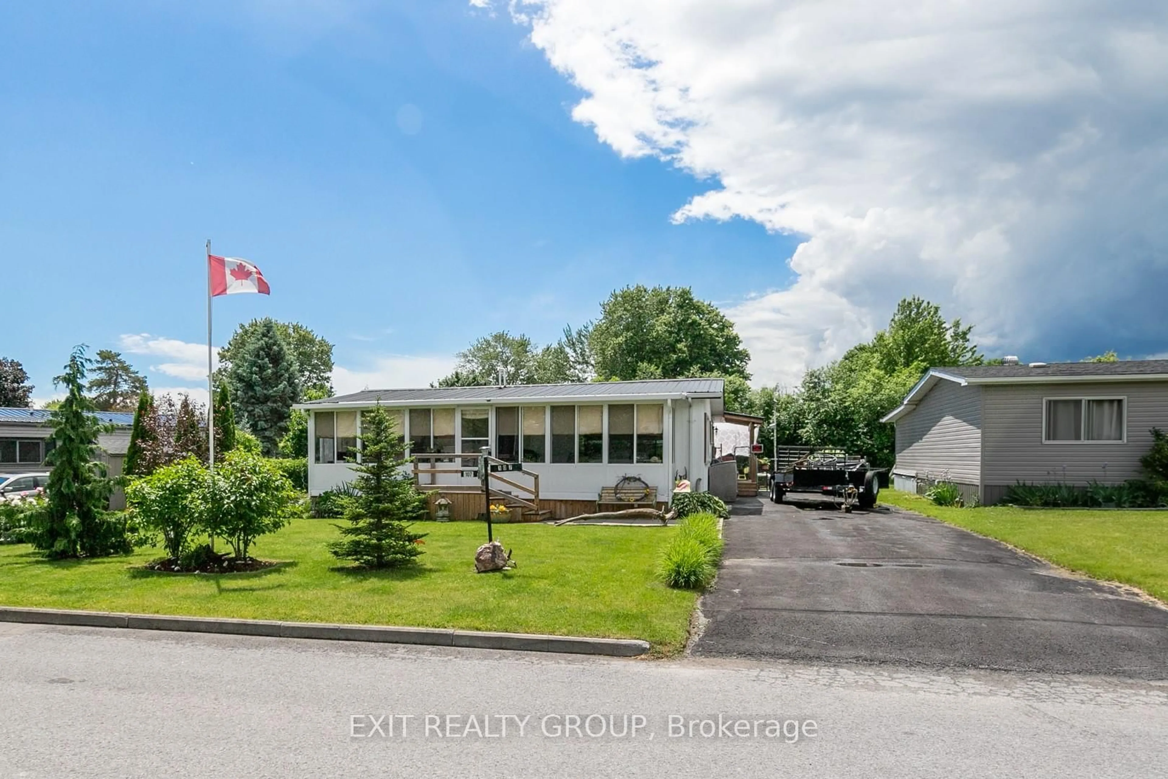 A pic from outside/outdoor area/front of a property/back of a property/a pic from drone, street for 107 Eastview Blvd, Quinte West Ontario K8N 4Z3