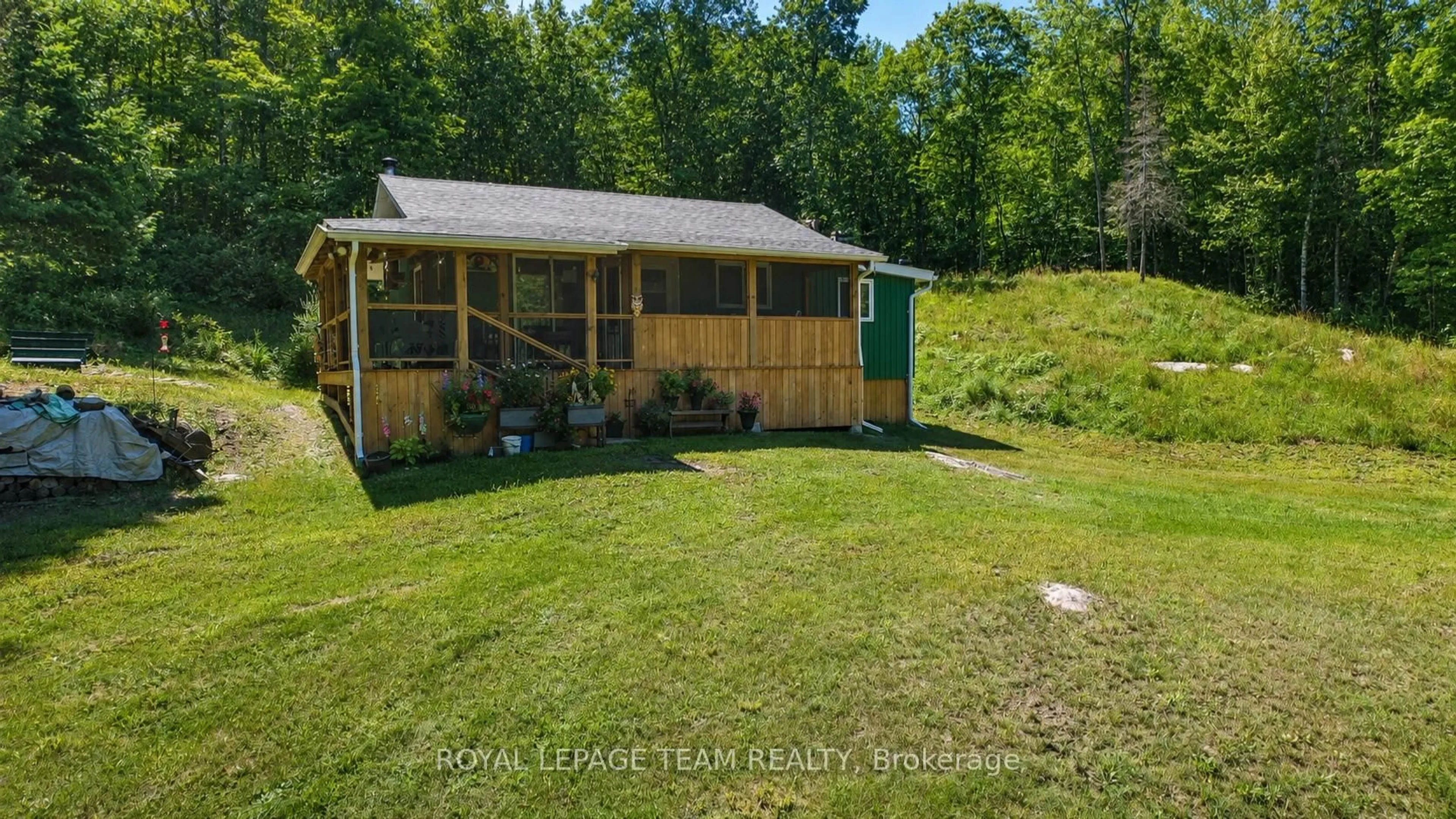 Shed for 1506 Whelan Rd, Renfrew Ontario K7V 3Z7