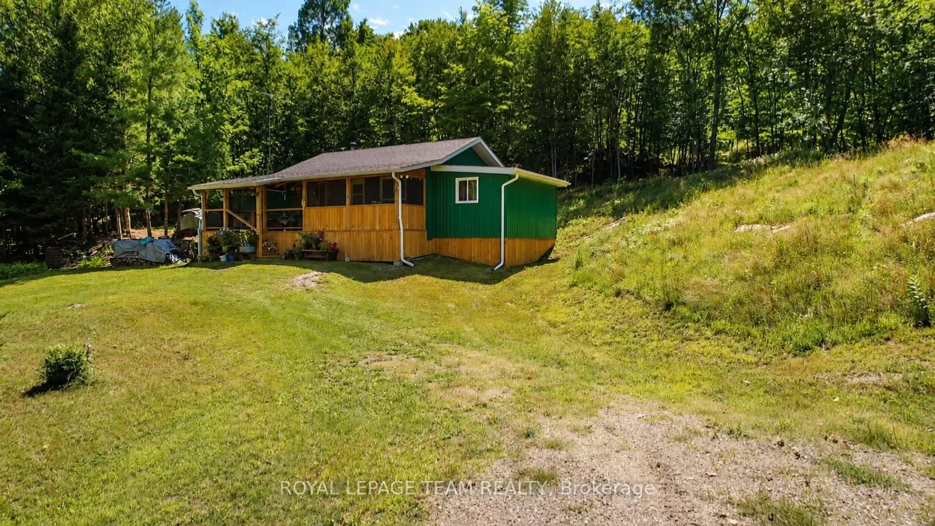 A pic from outside/outdoor area/front of a property/back of a property/a pic from drone, unknown for 1506 Whelan Rd, Renfrew Ontario K7V 3Z7