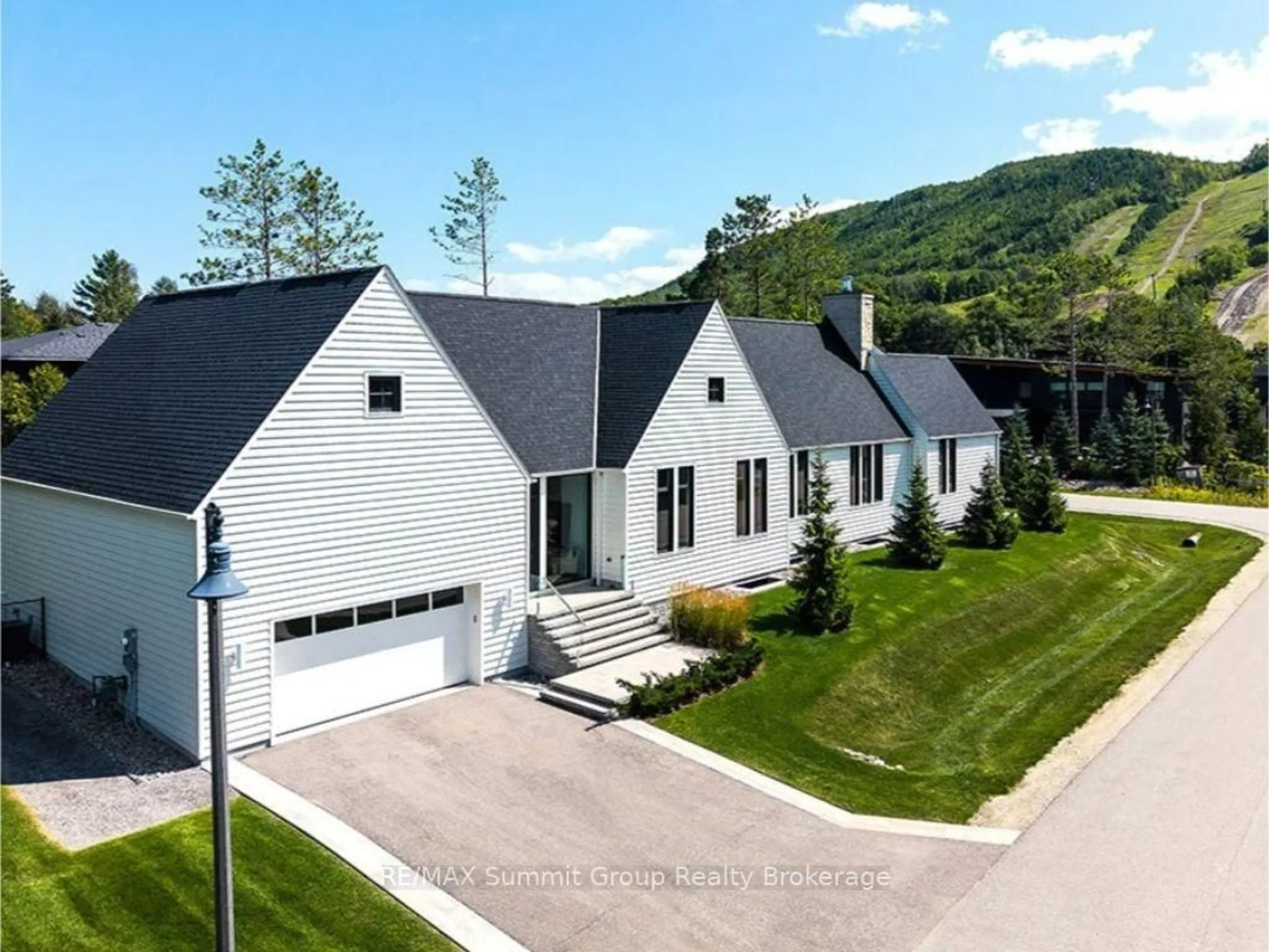 Unknown for 101 Deer Lane, Blue Mountains Ontario N0H 1J0