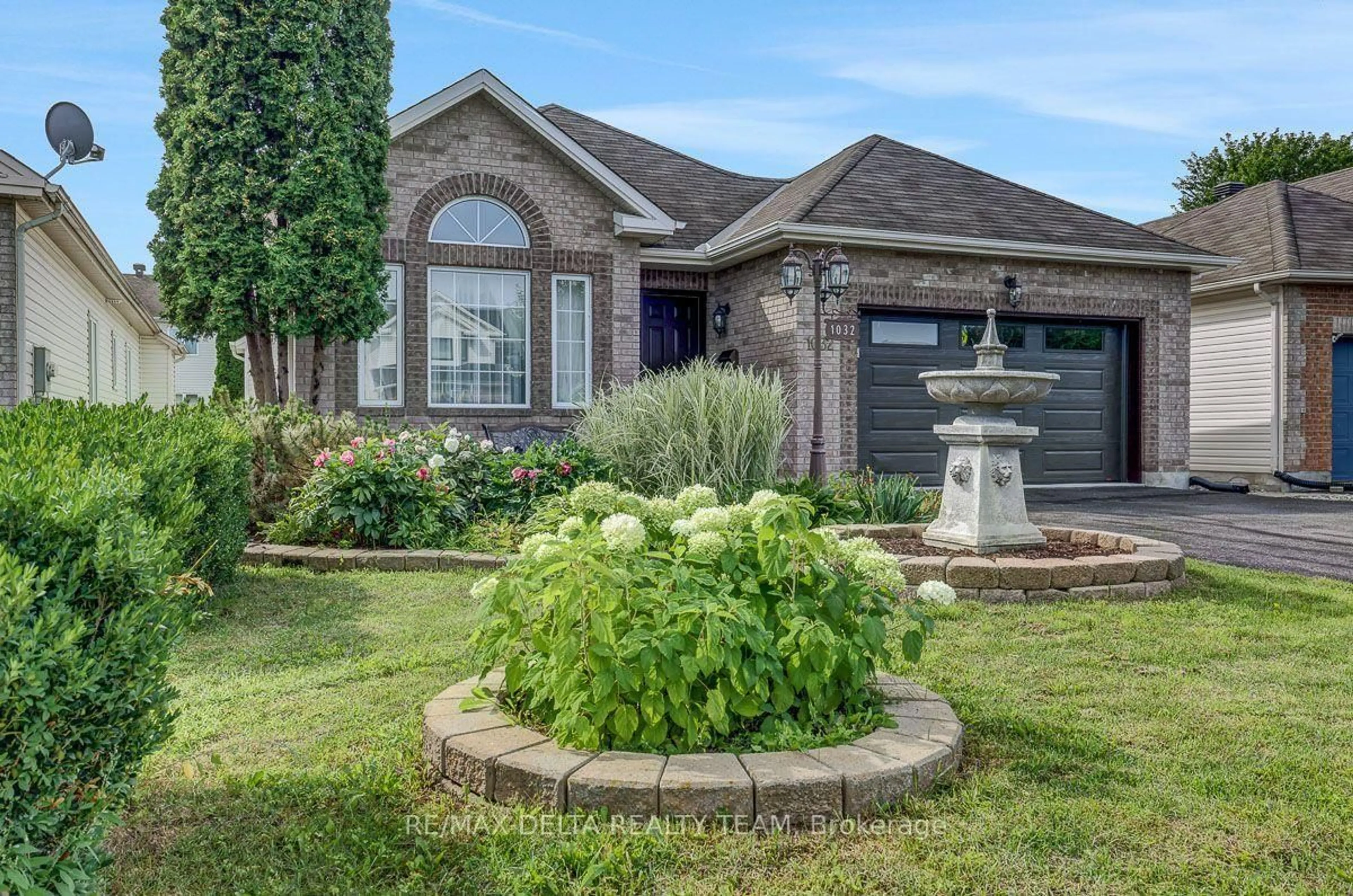 Home with brick exterior material, street for 1032 Valin St, Ottawa Ontario K4A 4X7