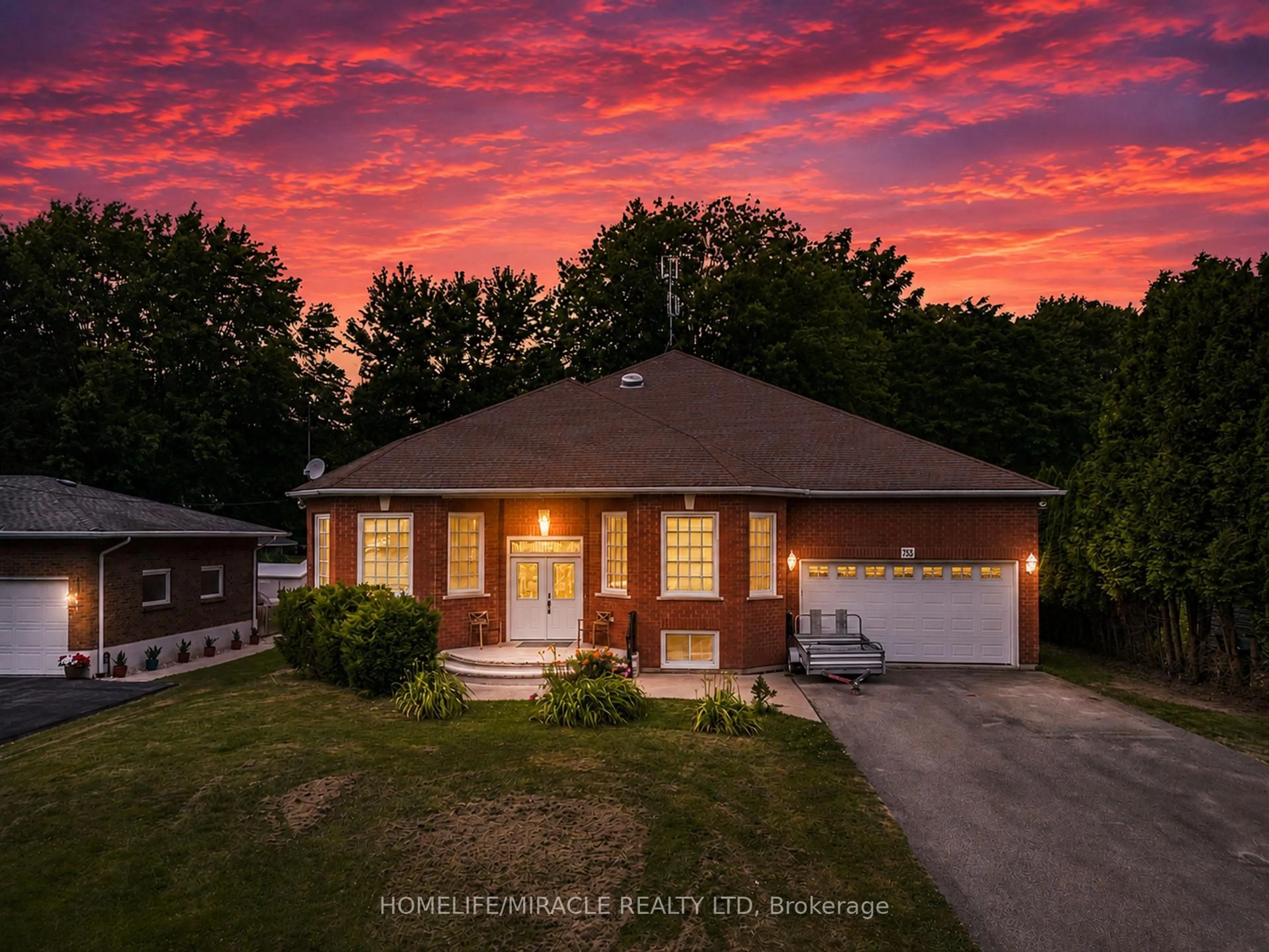 Home with brick exterior material, street for 753 Welland Rd, Pelham Ontario L0S 1C0