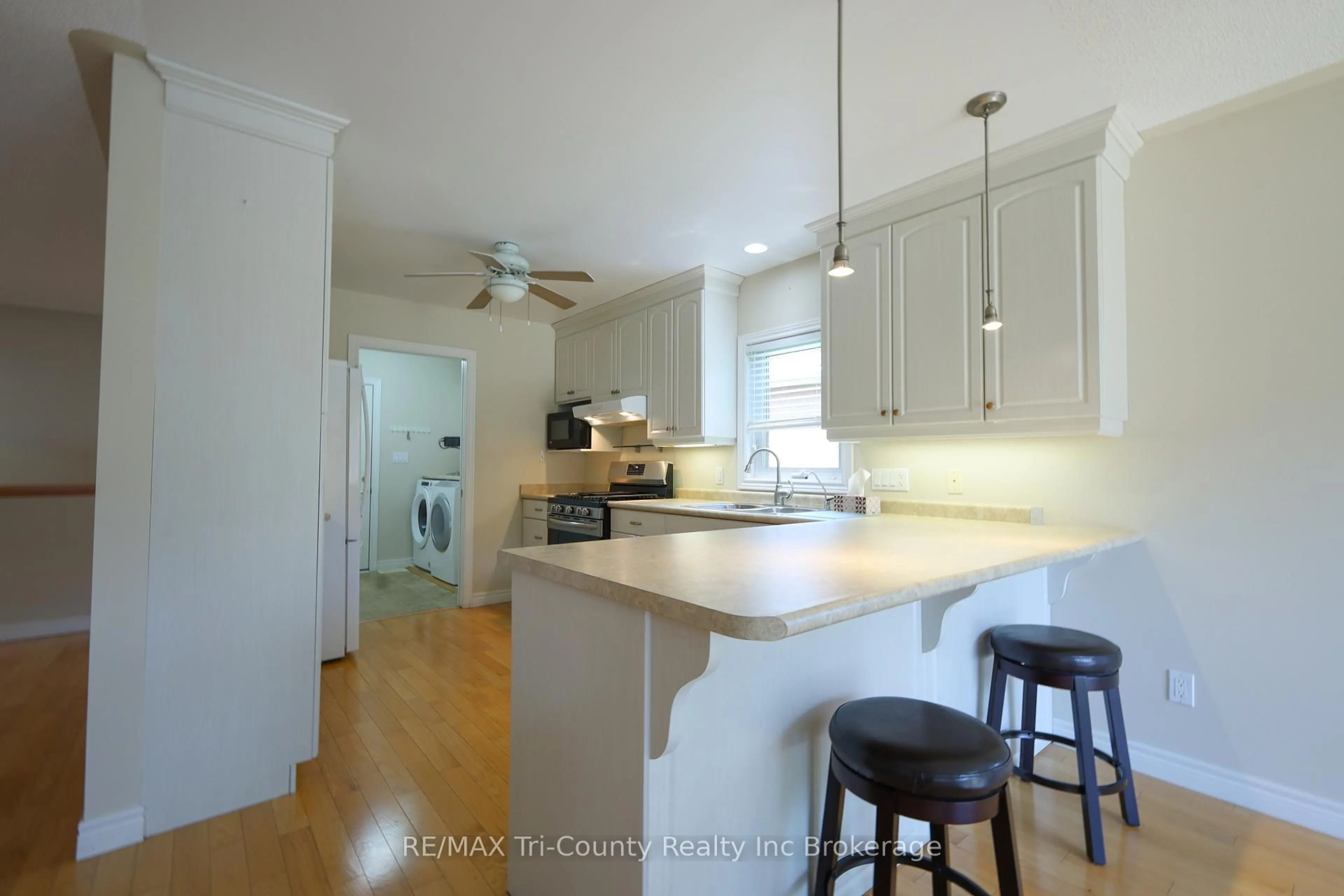 Open concept kitchen, unknown for 126 Weston Dr, Tillsonburg Ontario N4G 5X1