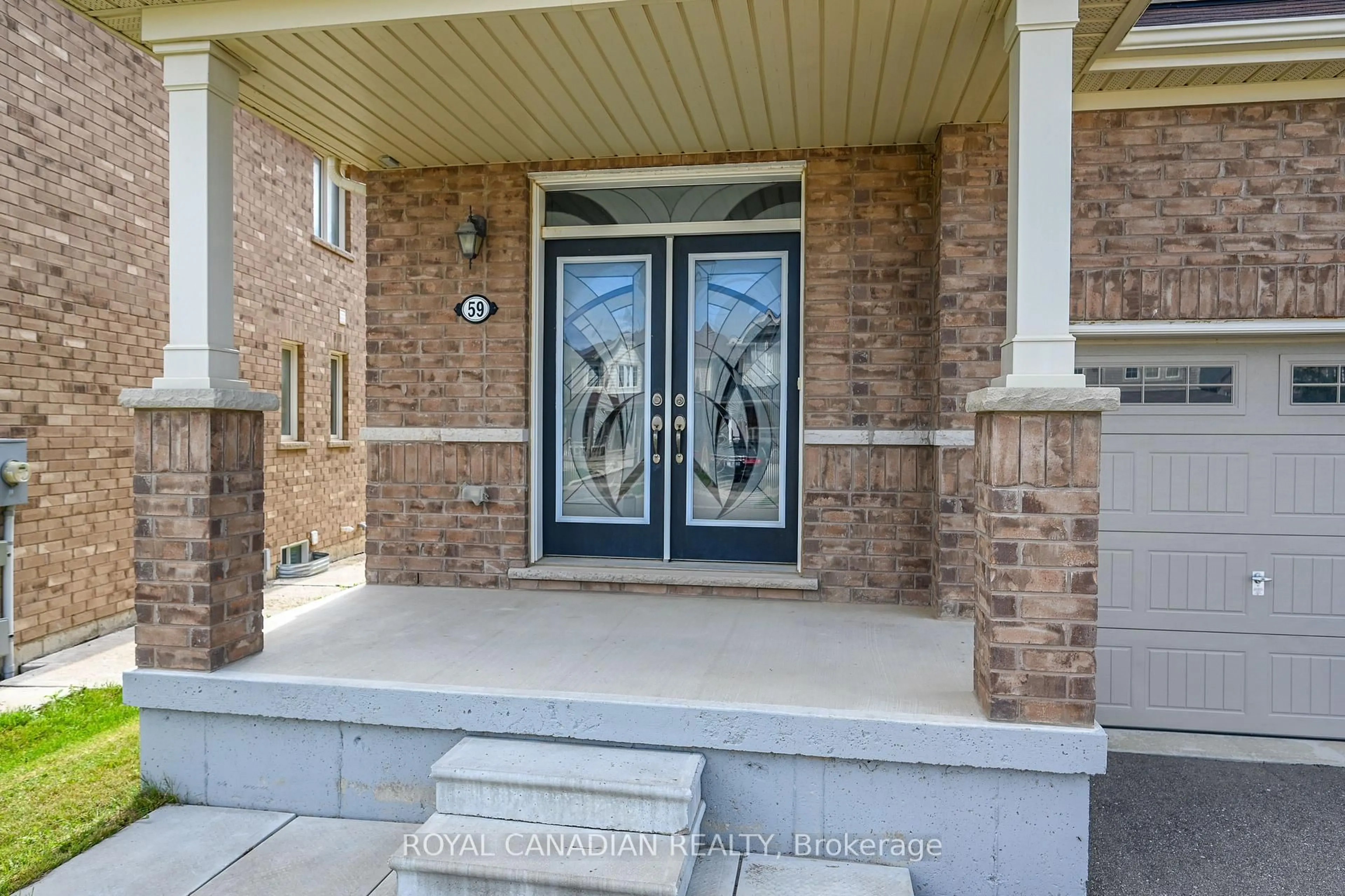 Indoor entryway for 59 Longboat Ru, Brantford Ontario N3T 0P5