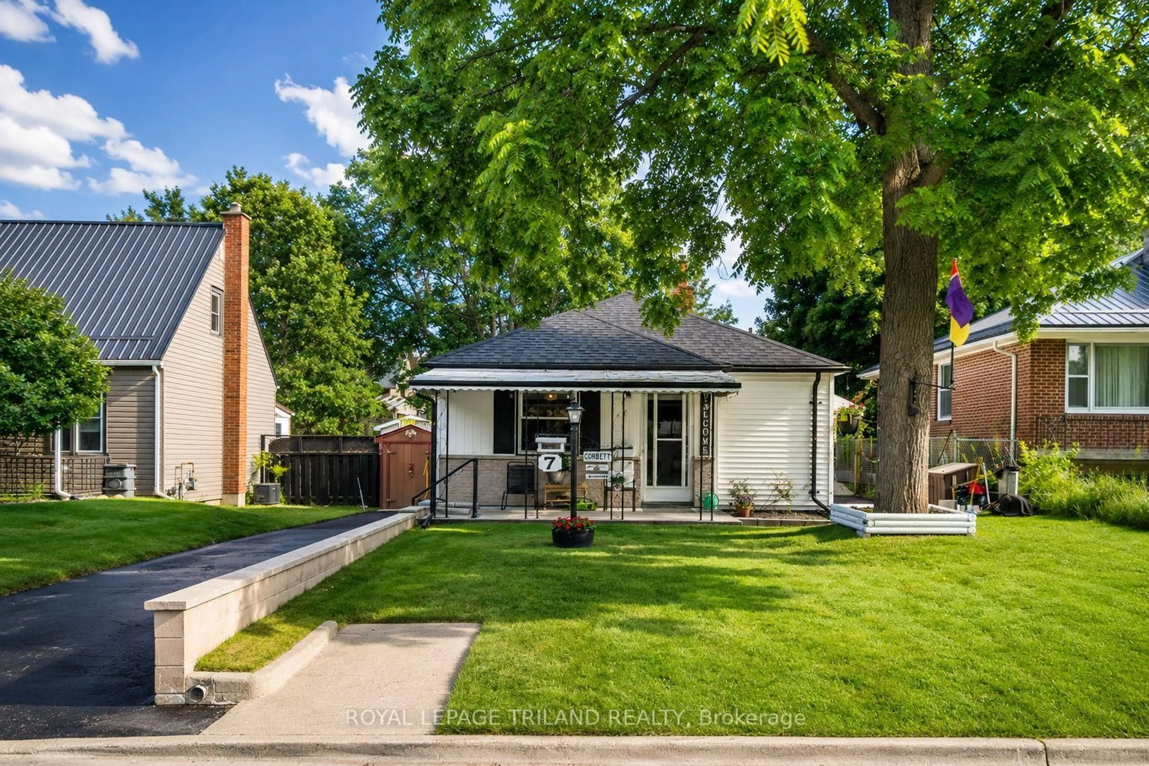 Home with brick exterior material, street for 7 Watling St, London East Ontario N5Y 3N4