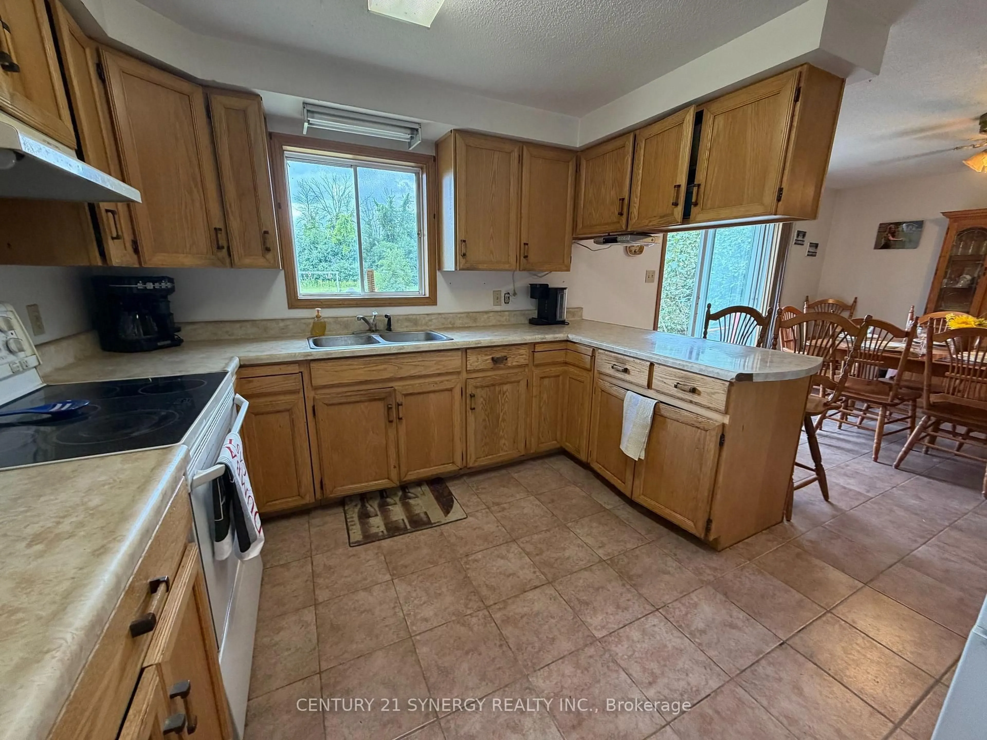 Standard kitchen, unknown for 658 Kitley Line 2 Line, Elizabethtown-Kitley Ontario K0G 1G0