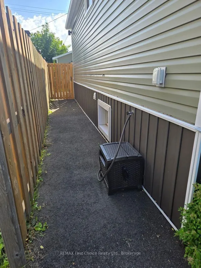 734 Franklin St, Thunder Bay 5
