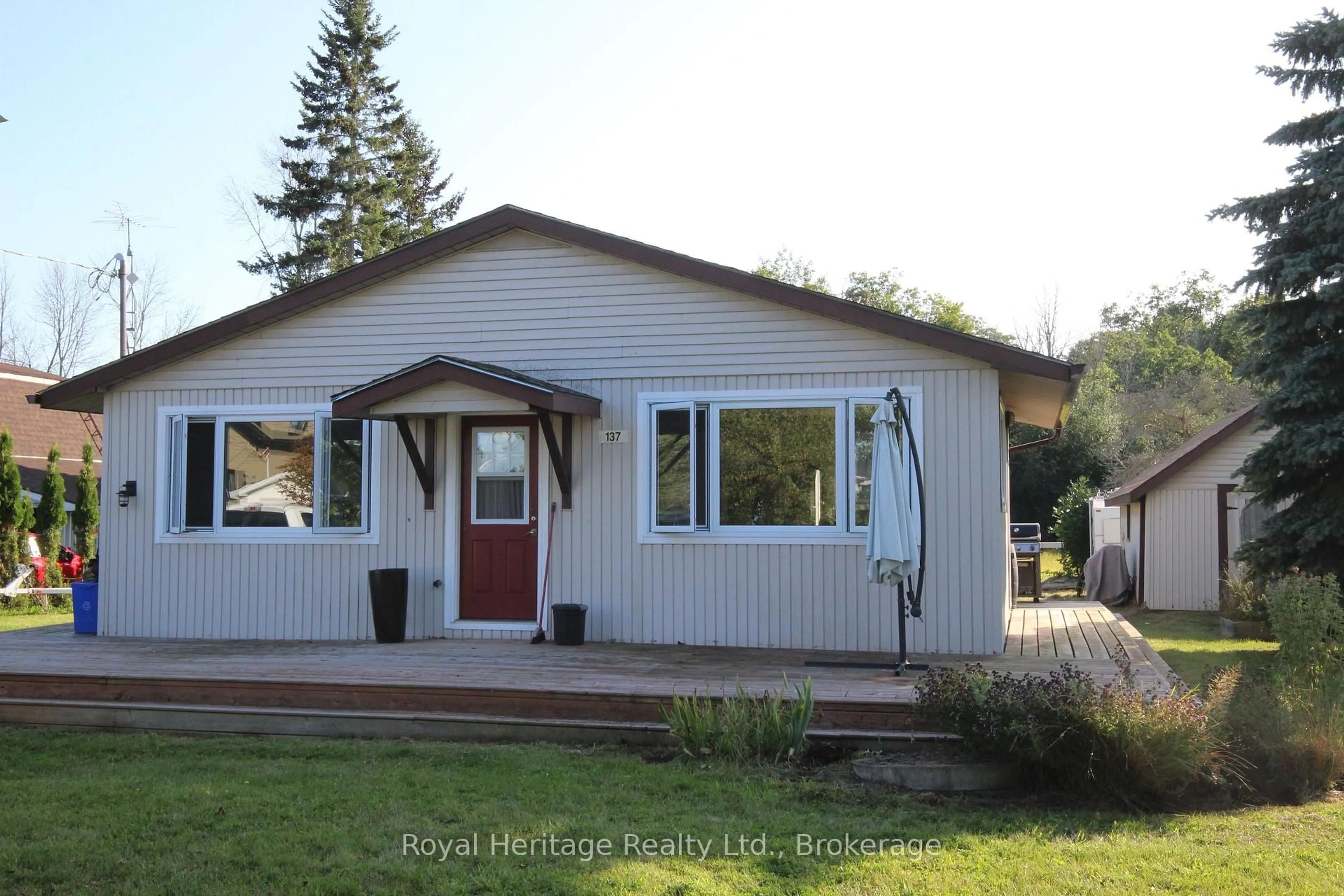 Home with vinyl exterior material, street for 137 Bayshore Rd, Brighton Ontario K0K 1H0