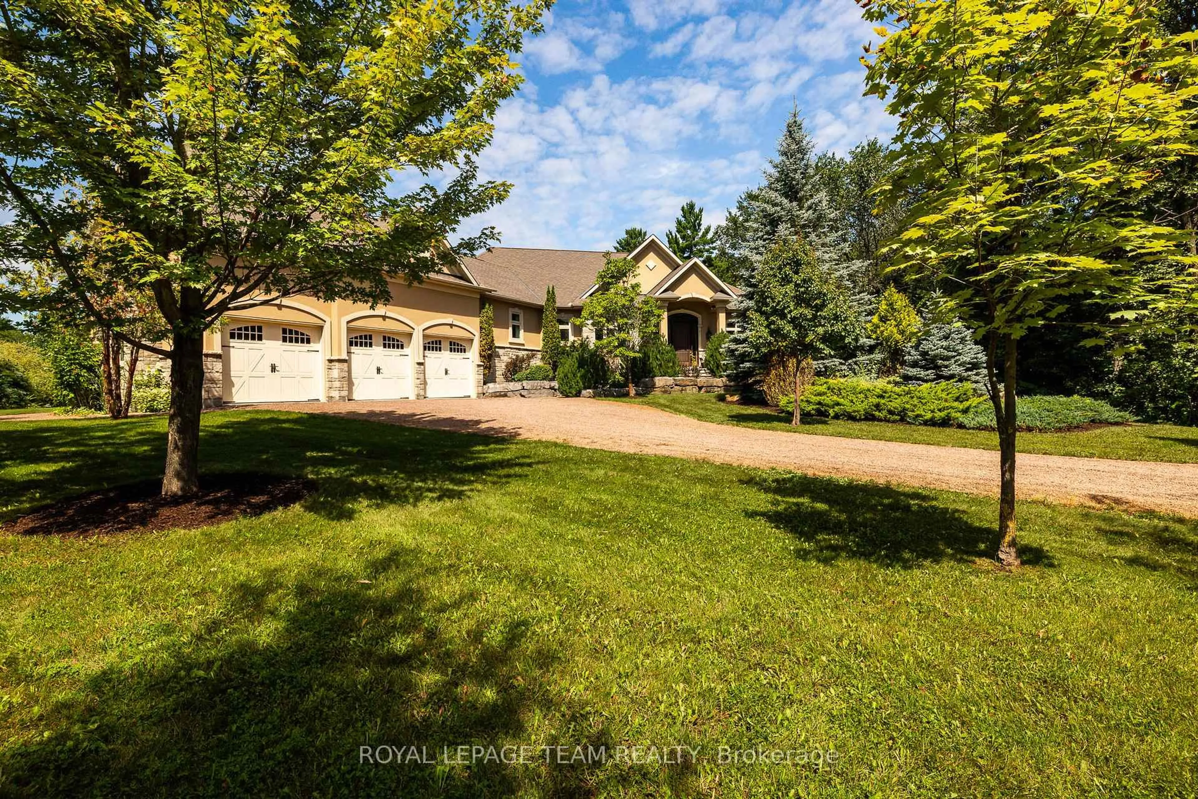A pic from outside/outdoor area/front of a property/back of a property/a pic from drone, water/lake/river/ocean view for 1517 Monaghan Lane, Ottawa Ontario K2W 1B4