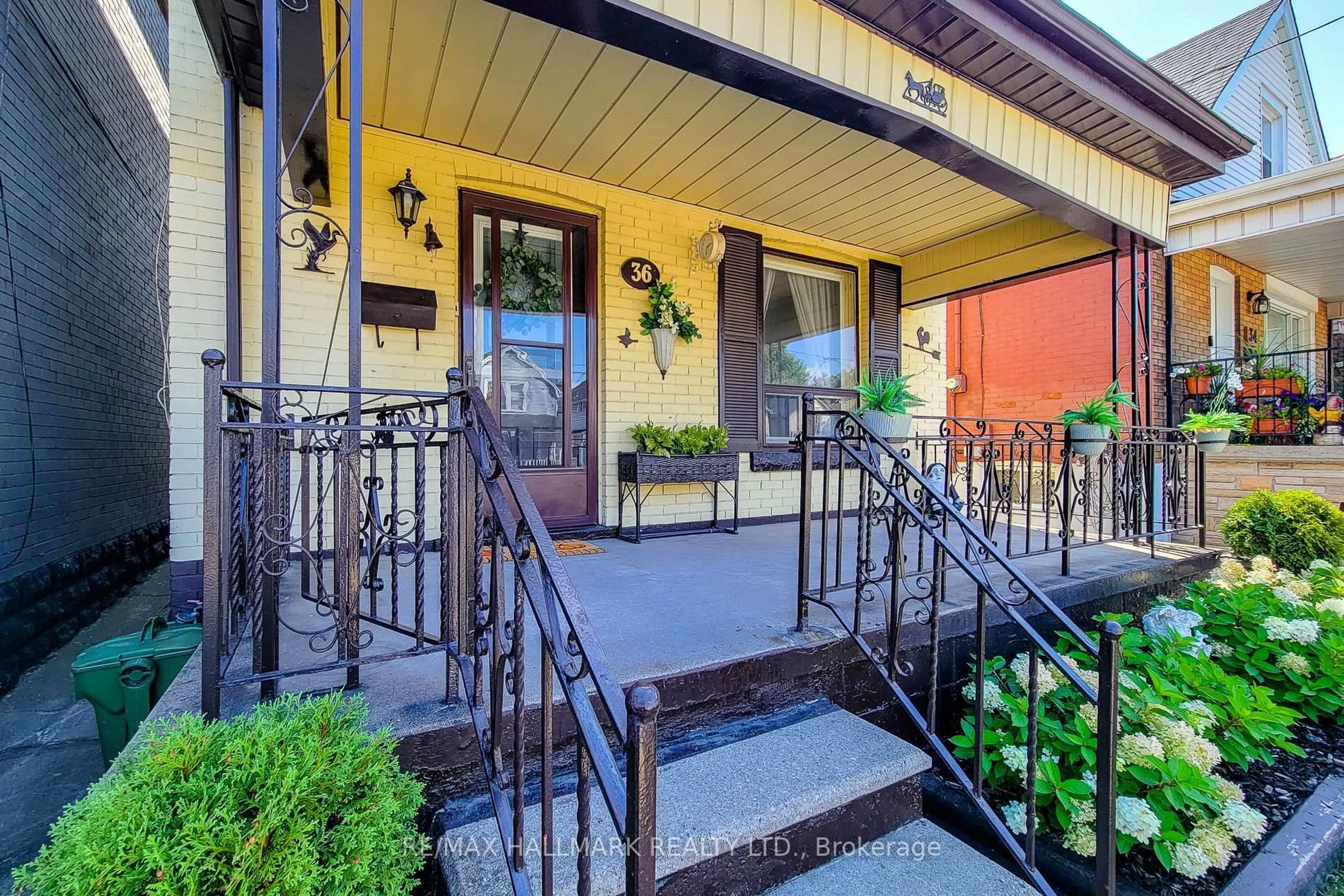 Unknown for 36 Dalkeith Ave, Hamilton Ontario L8L 3J2