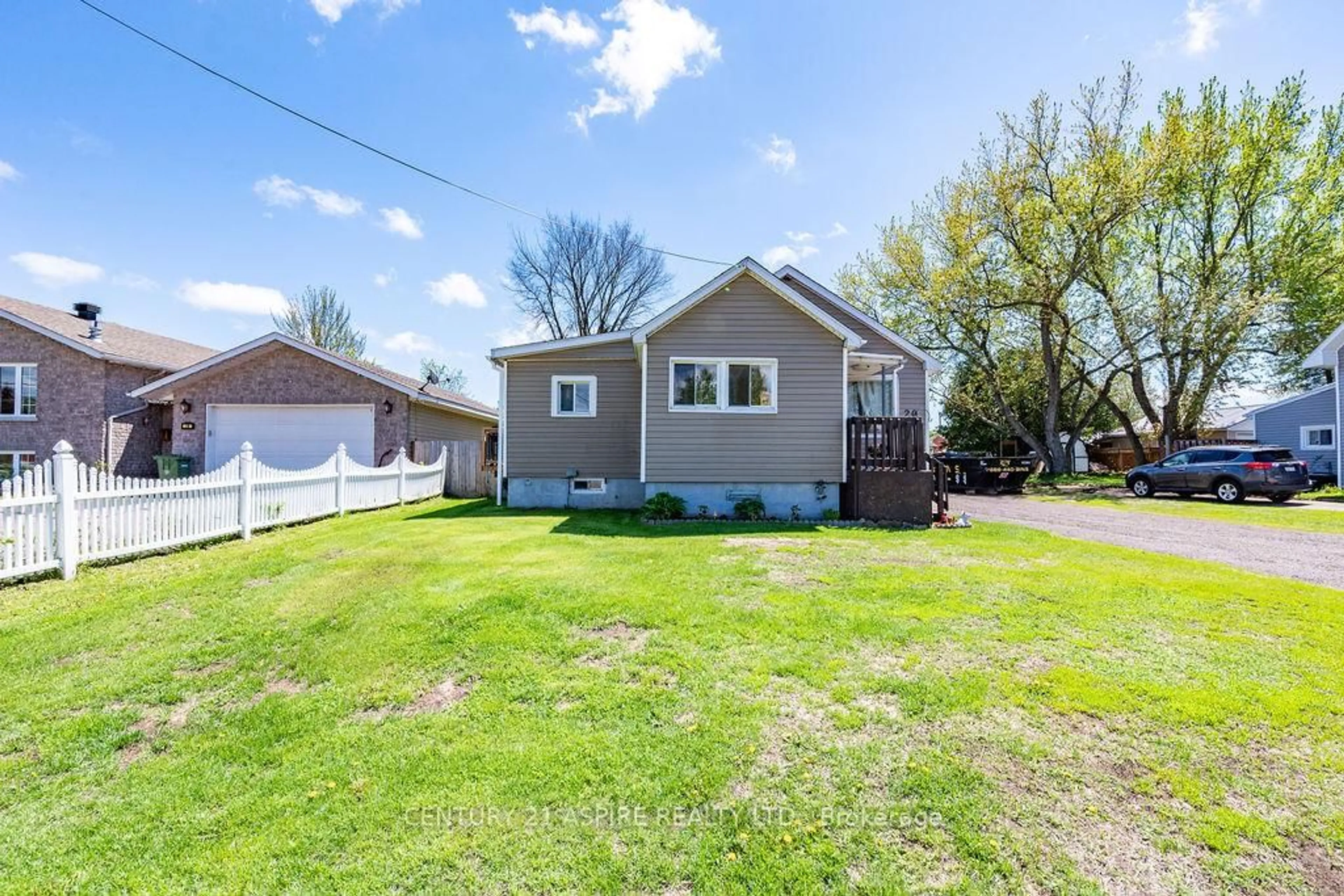 A pic from outside/outdoor area/front of a property/back of a property/a pic from drone, street for 20 Hilda St, Petawawa Ontario K8H 1T6