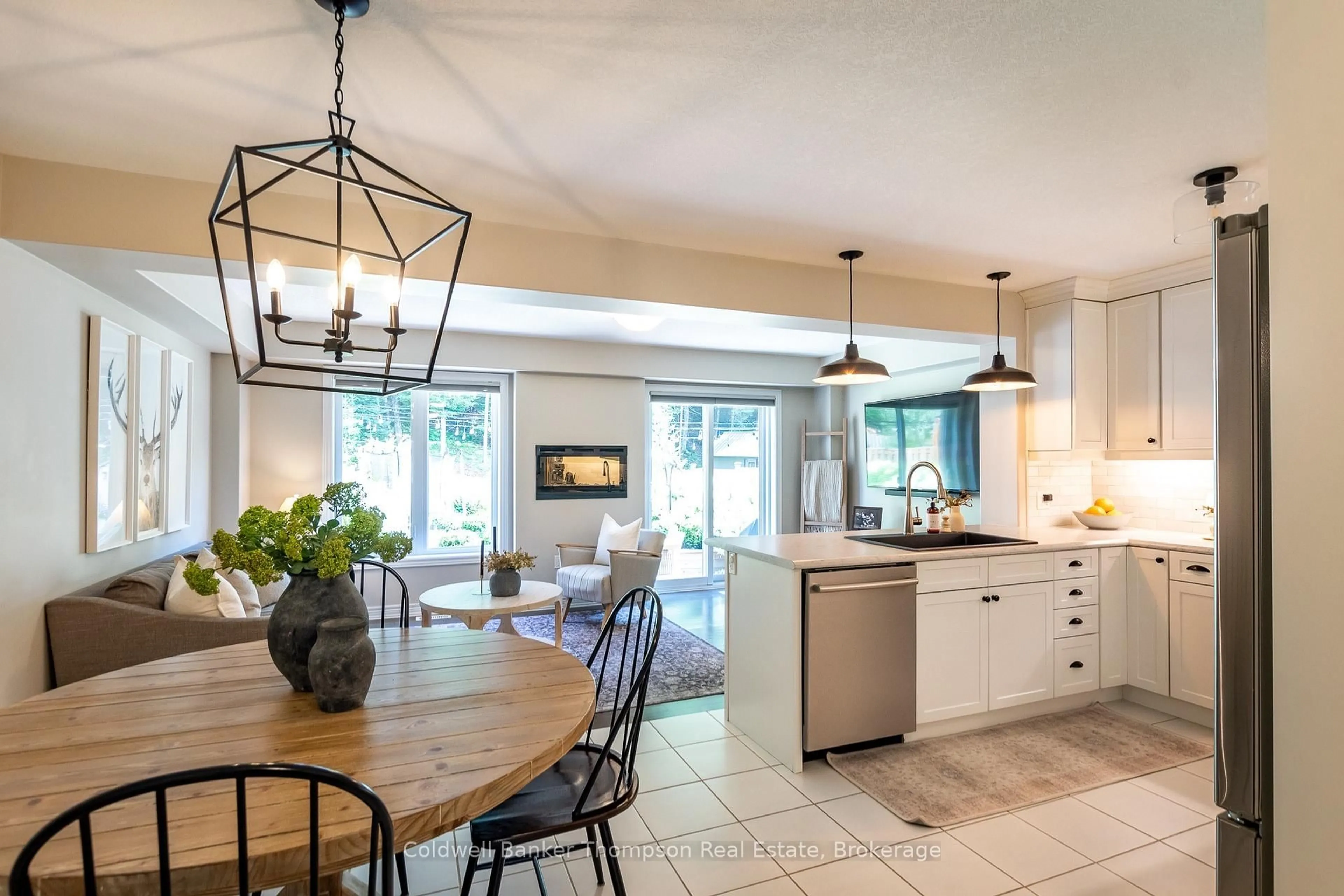 Open concept kitchen, ceramic/tile floor for 12 Spalding Cres, Huntsville Ontario P1H 1C9