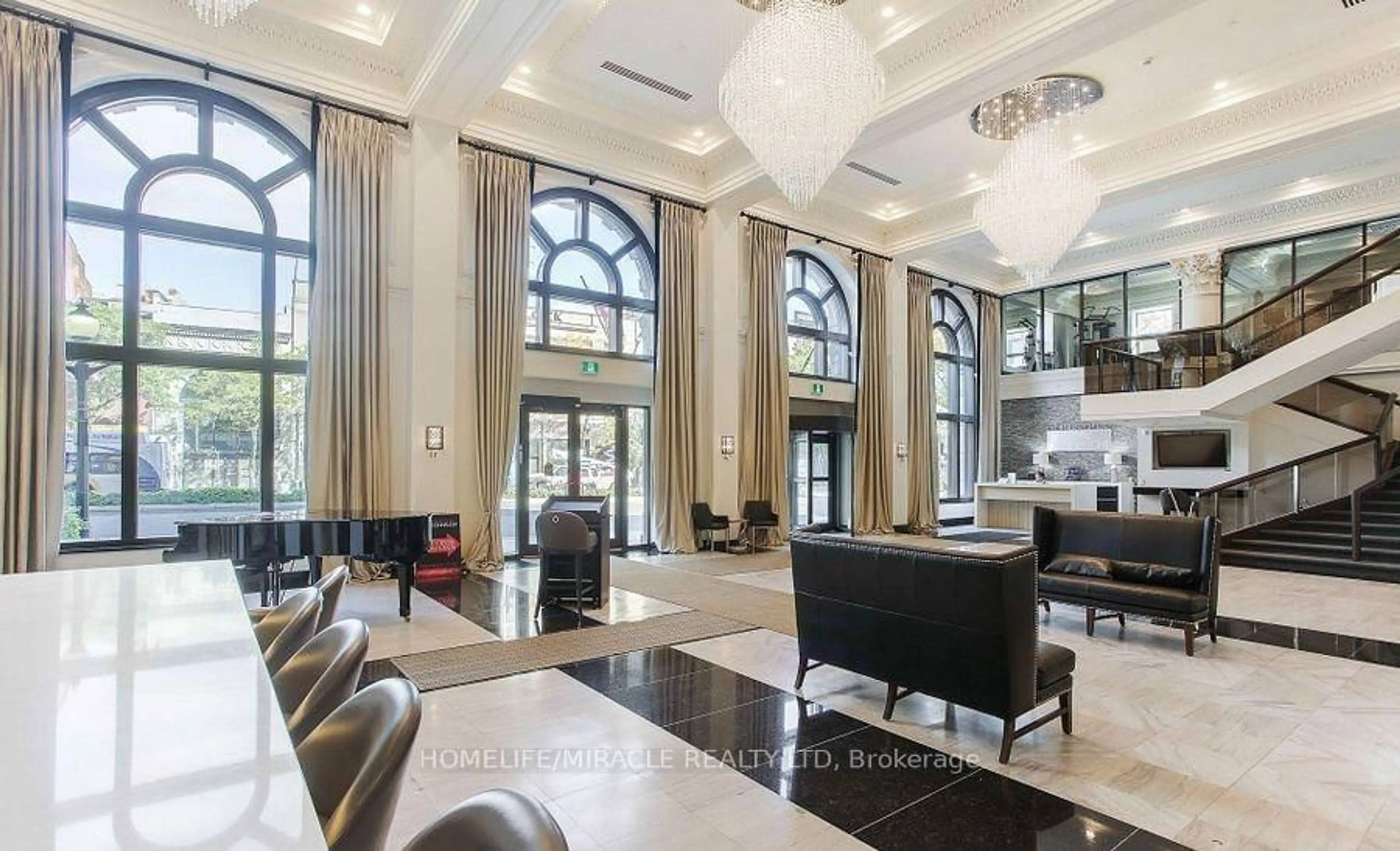 Lobby for 112 King St #707, Hamilton Ontario L8N 1A8