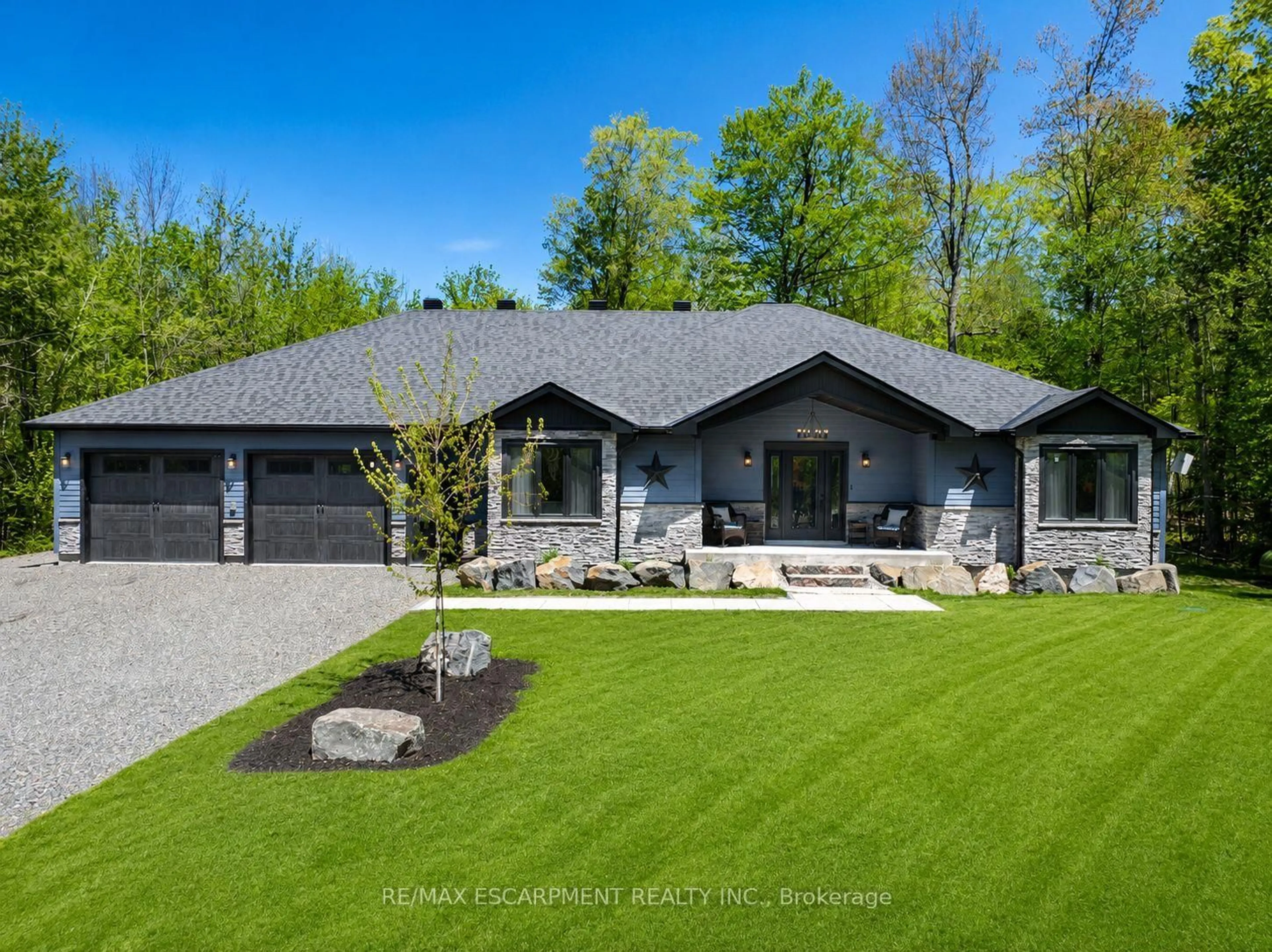 Unknown for 1068 Xavier St, Gravenhurst Ontario P0E 1G0