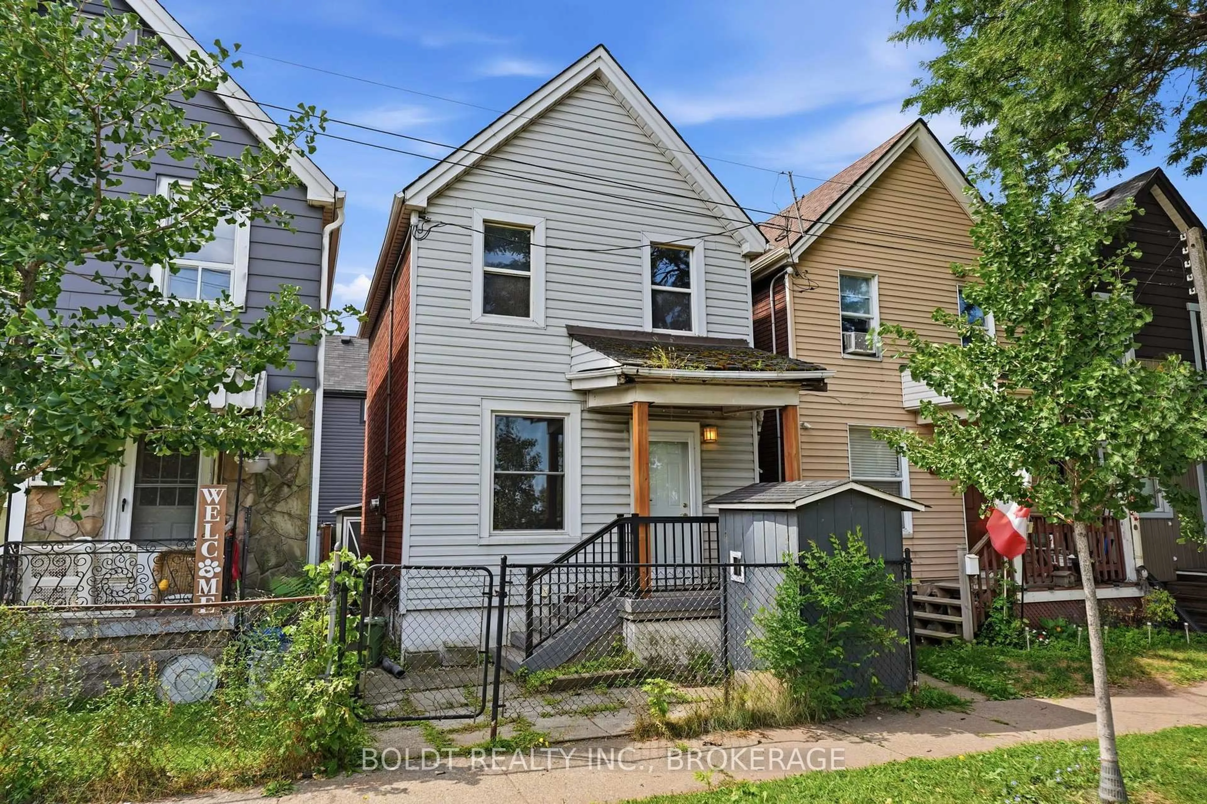 Home with brick exterior material, street for 38 Mars Ave, Hamilton Ontario L8L 3V8