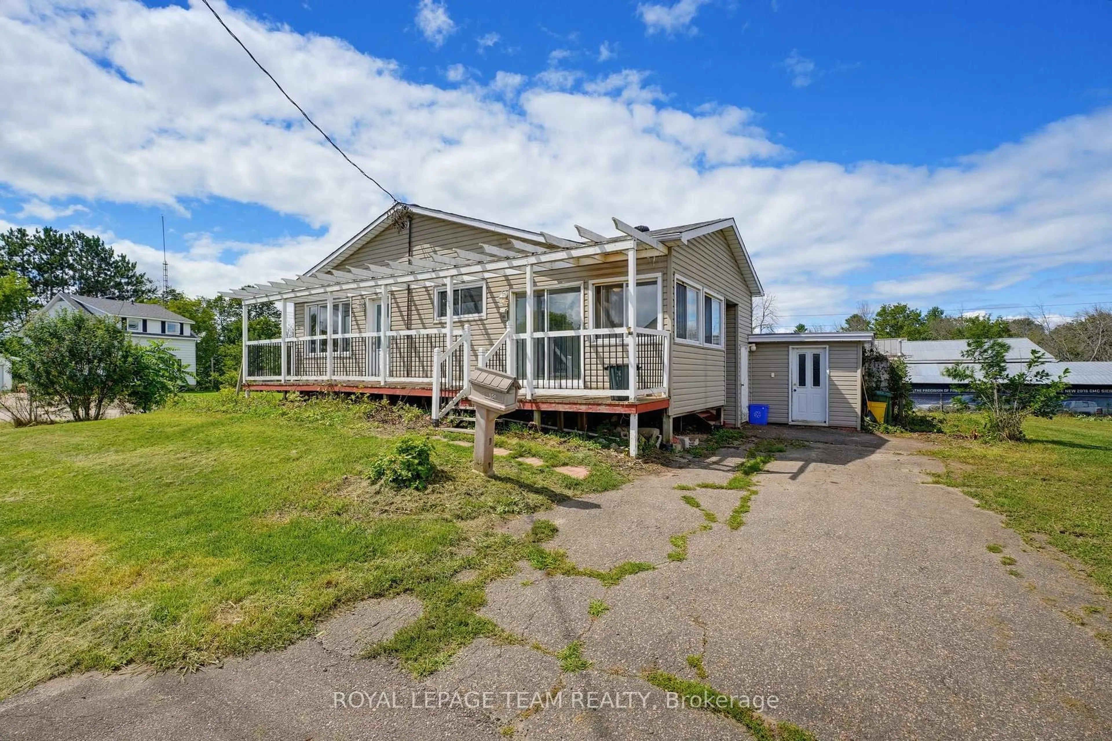 A pic from outside/outdoor area/front of a property/back of a property/a pic from drone, water/lake/river/ocean view for 550 Giroux St, Pembroke Ontario K8A 4G5