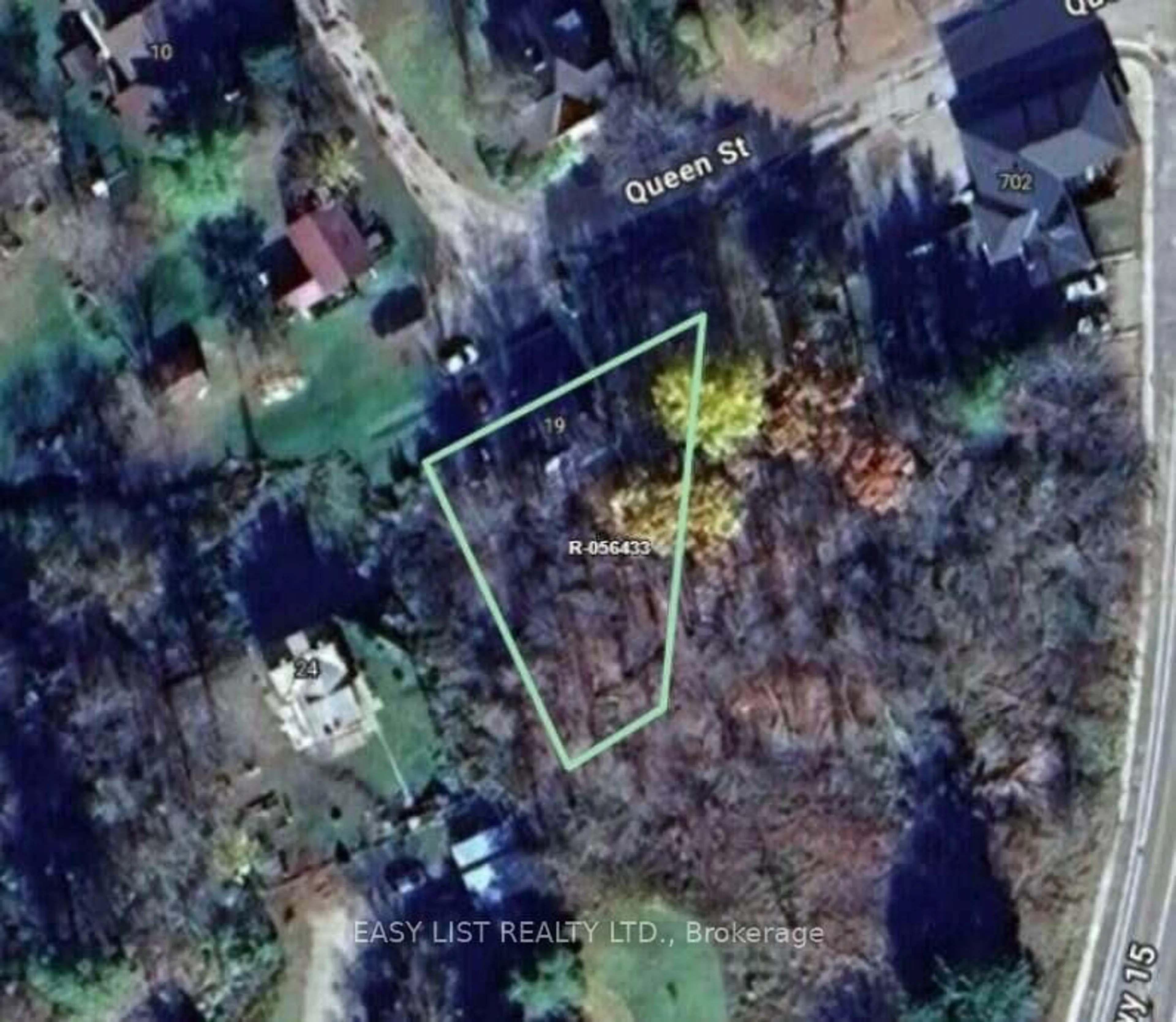 A pic from outside/outdoor area/front of a property/back of a property/a pic from drone, street for 19 Queen St, Rideau Lakes Ontario K0E 1N0