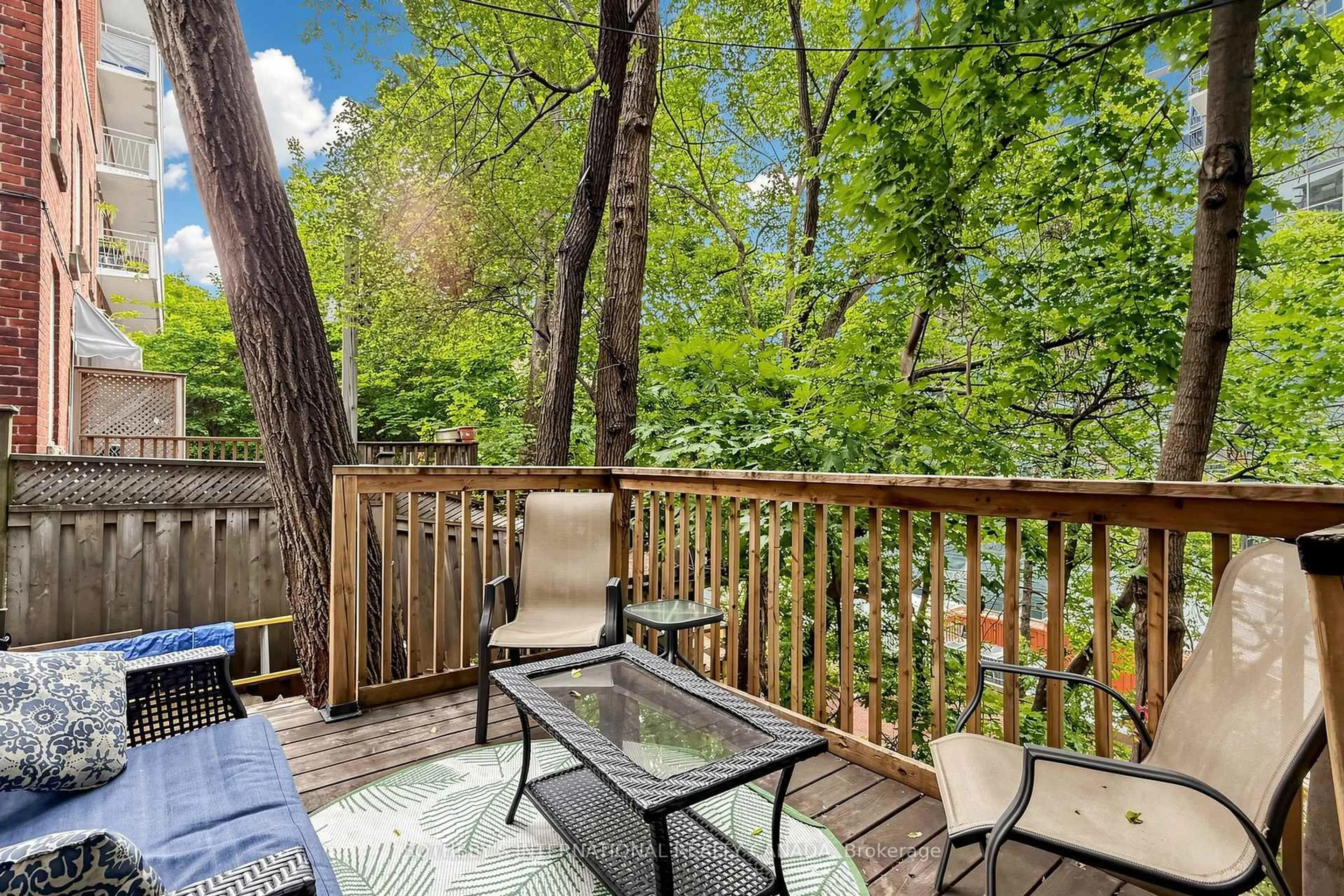 Patio, forest/trees view for 24 Patrick St, Hamilton Ontario L8N 1Z5
