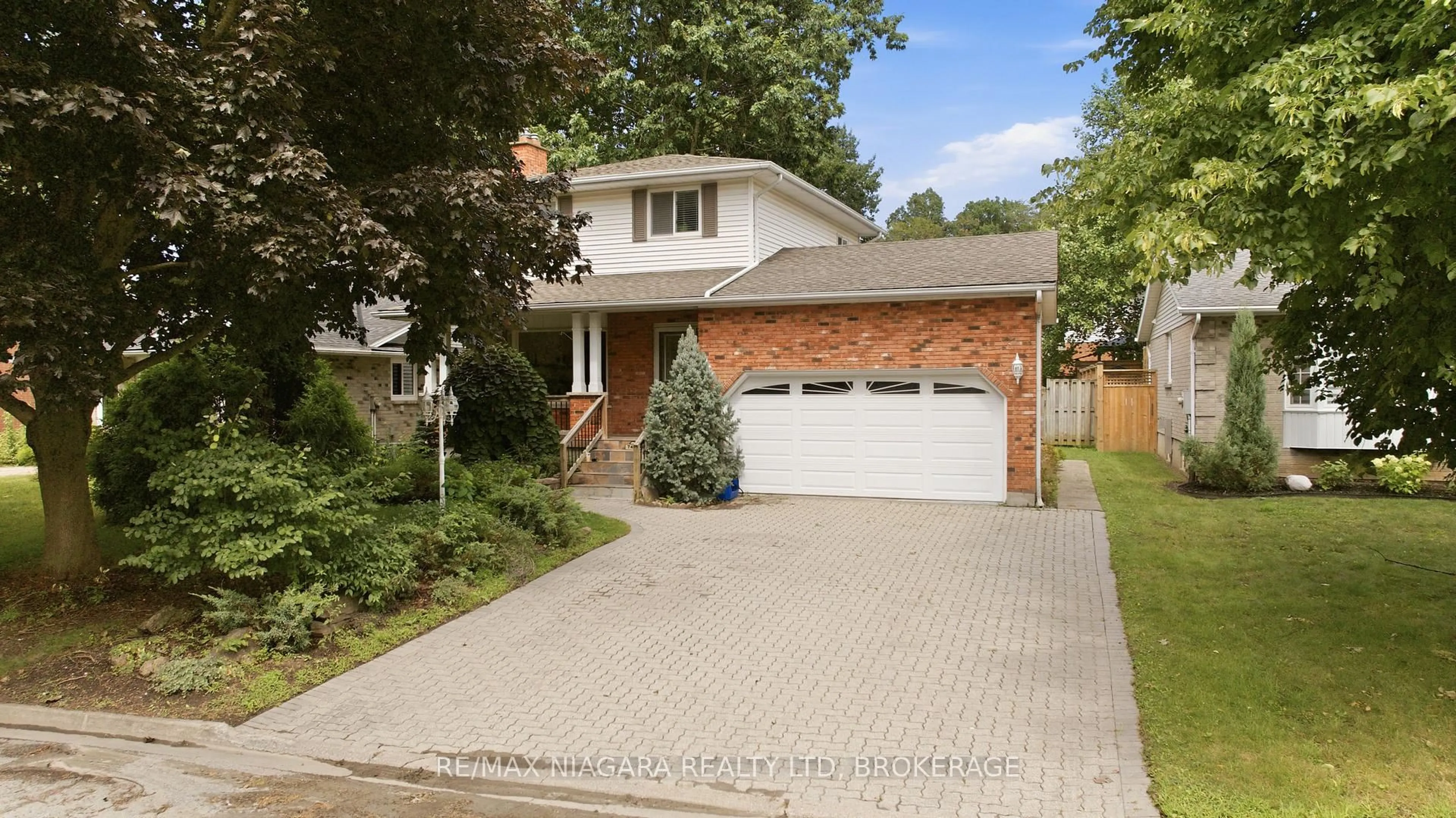Home with brick exterior material, street for 7435 Petrullo Crt, Niagara Falls Ontario L2H 2K4