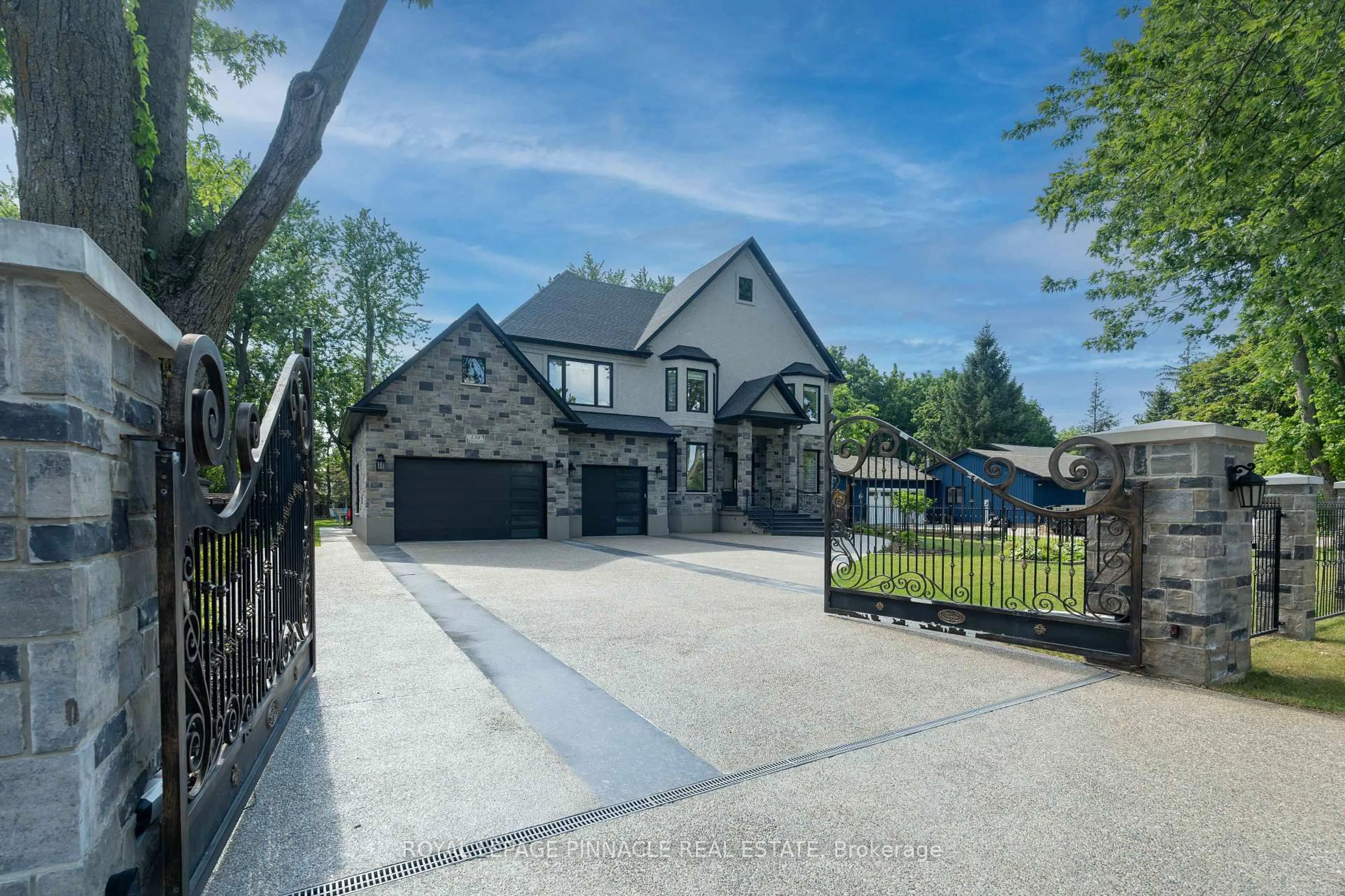 A pic from outside/outdoor area/front of a property/back of a property/a pic from drone, street for 138 Woolwich St, Woolwich Ontario N0B 1M0