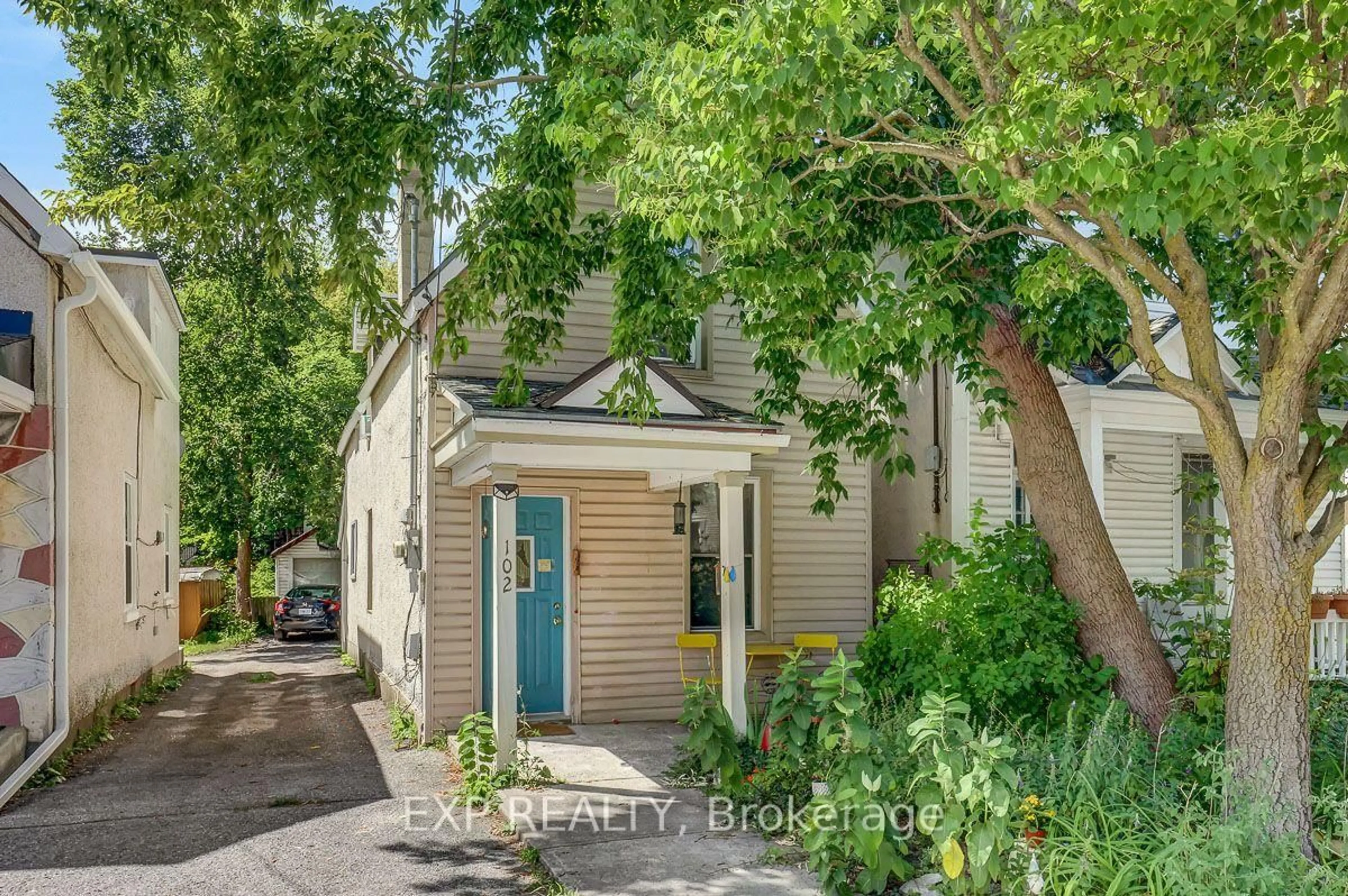 Unknown for 102 Lebreton St, Ottawa Ontario K1R 7H4