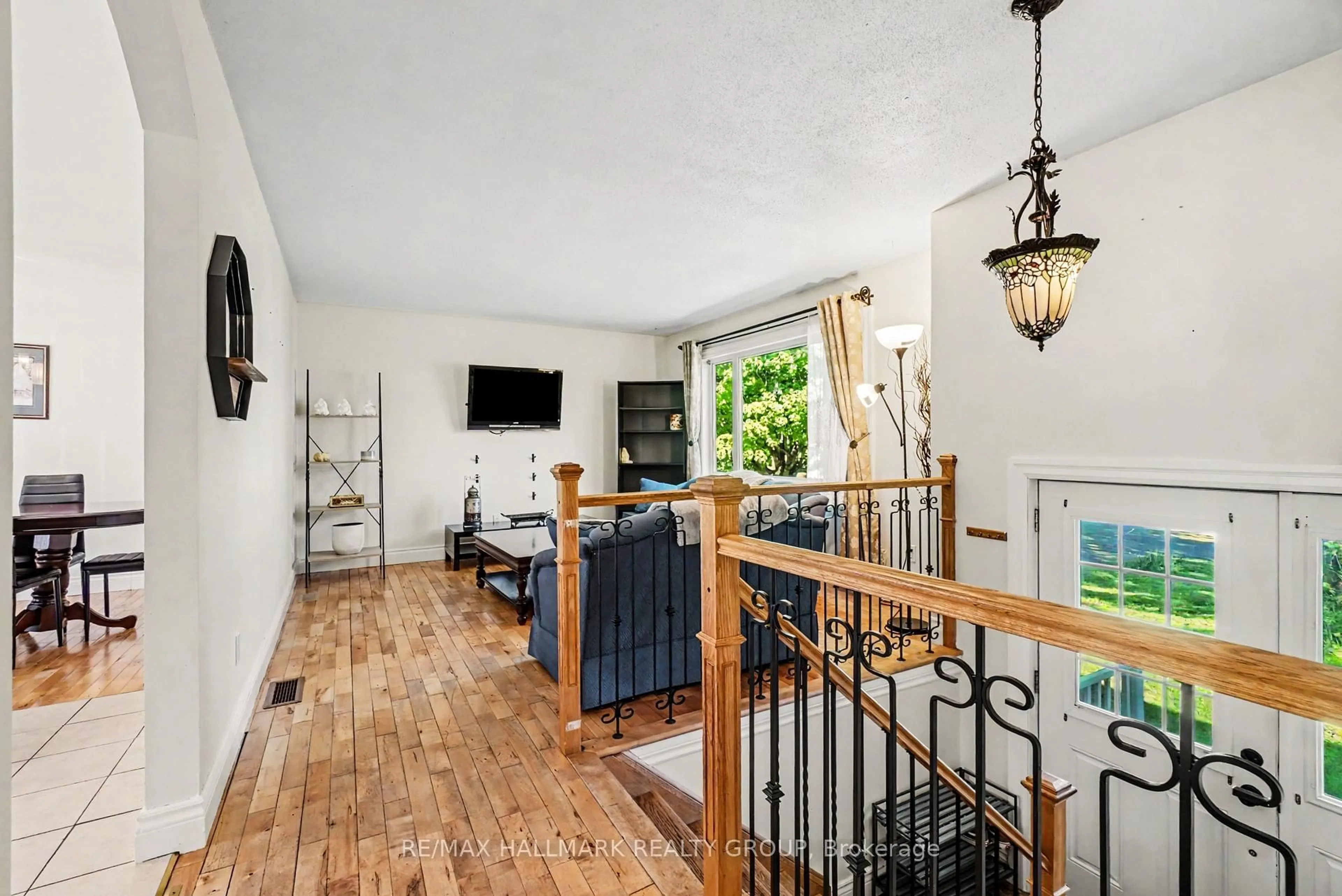 Unknown for 52 Castlebeau St, Russell Ontario K0A 1W0