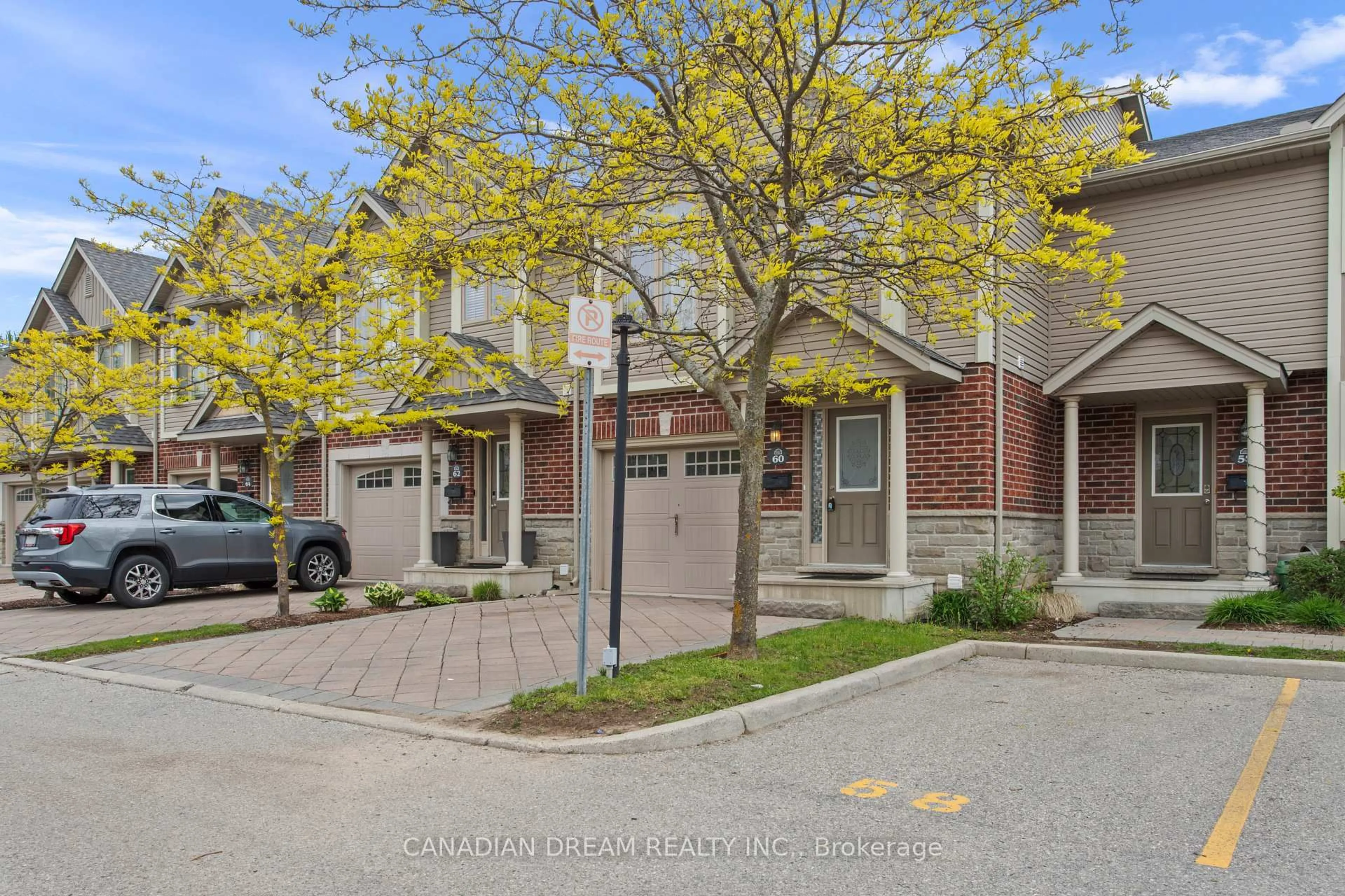 A pic from outside/outdoor area/front of a property/back of a property/a pic from drone, street for 2145 North Routledge Park #60, London North Ontario N6G 0J8