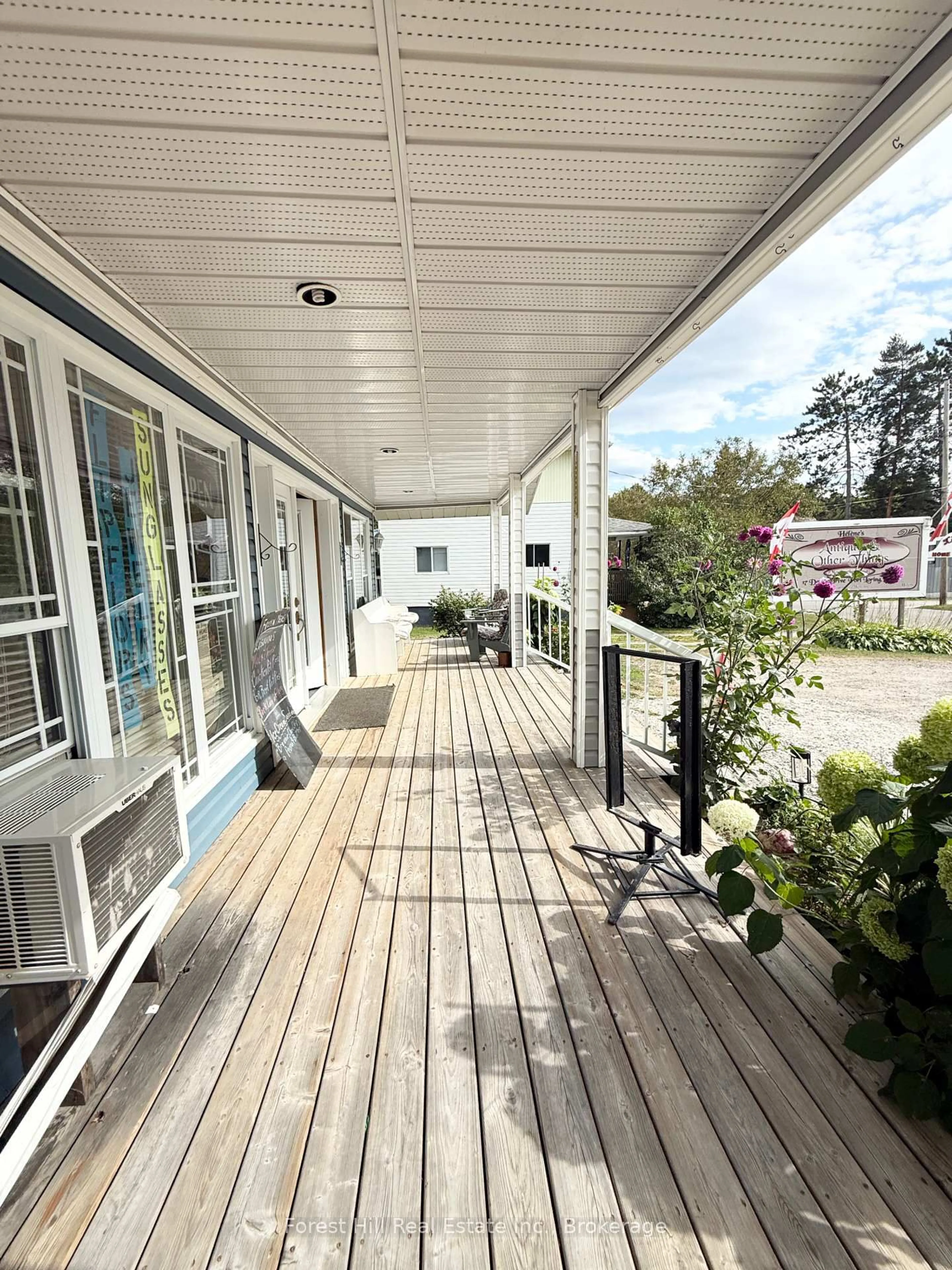 Patio, street for 17 Davis Dr, Parry Sound Remote Area Ontario P0H 1Y0