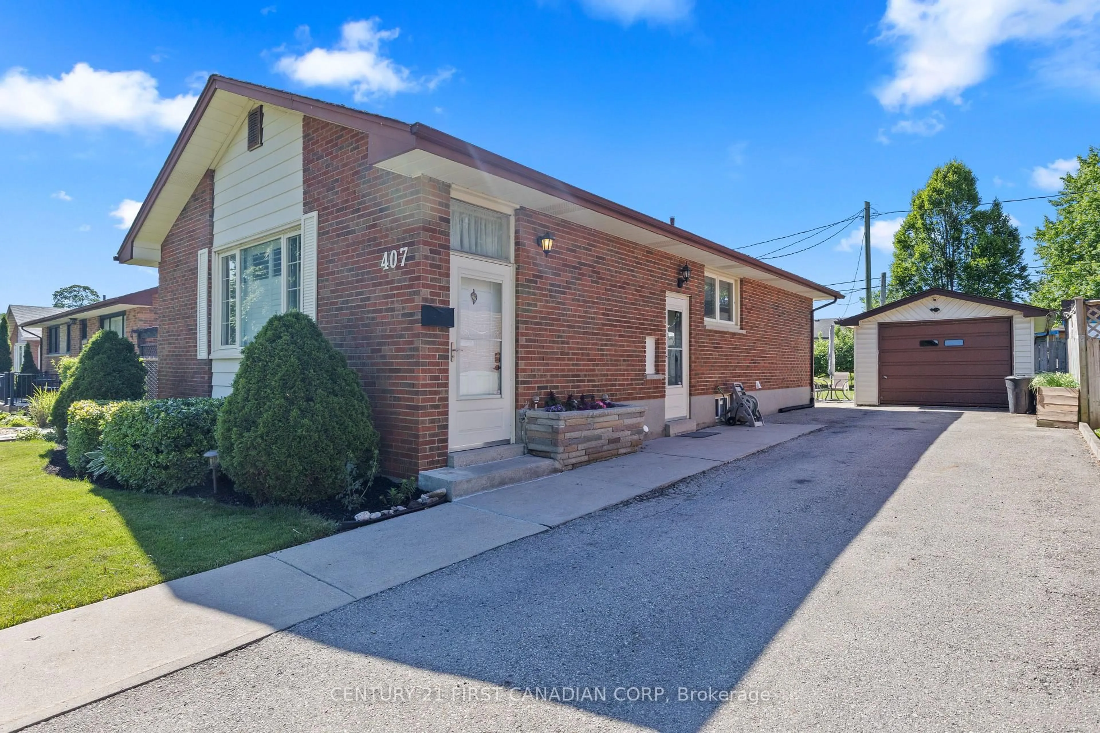 Home with brick exterior material, street for 407 Vermont Ave, London South Ontario N5Z 3E4