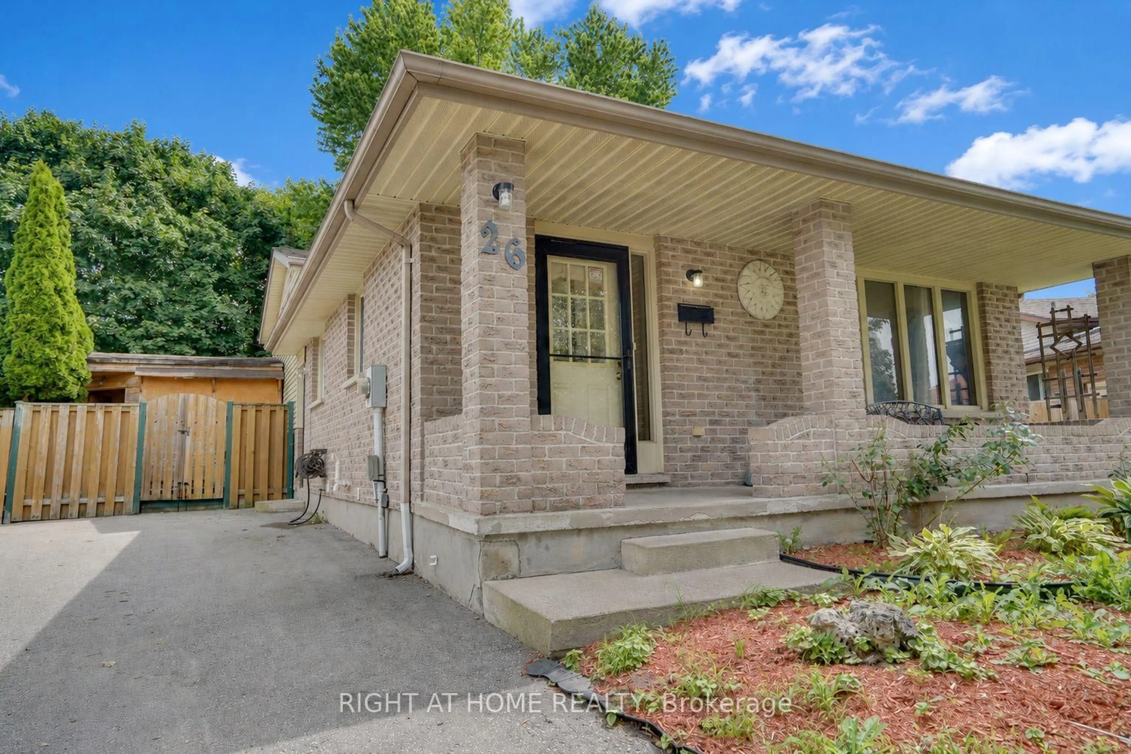 Home with brick exterior material, street for 26 Mody Crt, London East Ontario N5Y 5G7