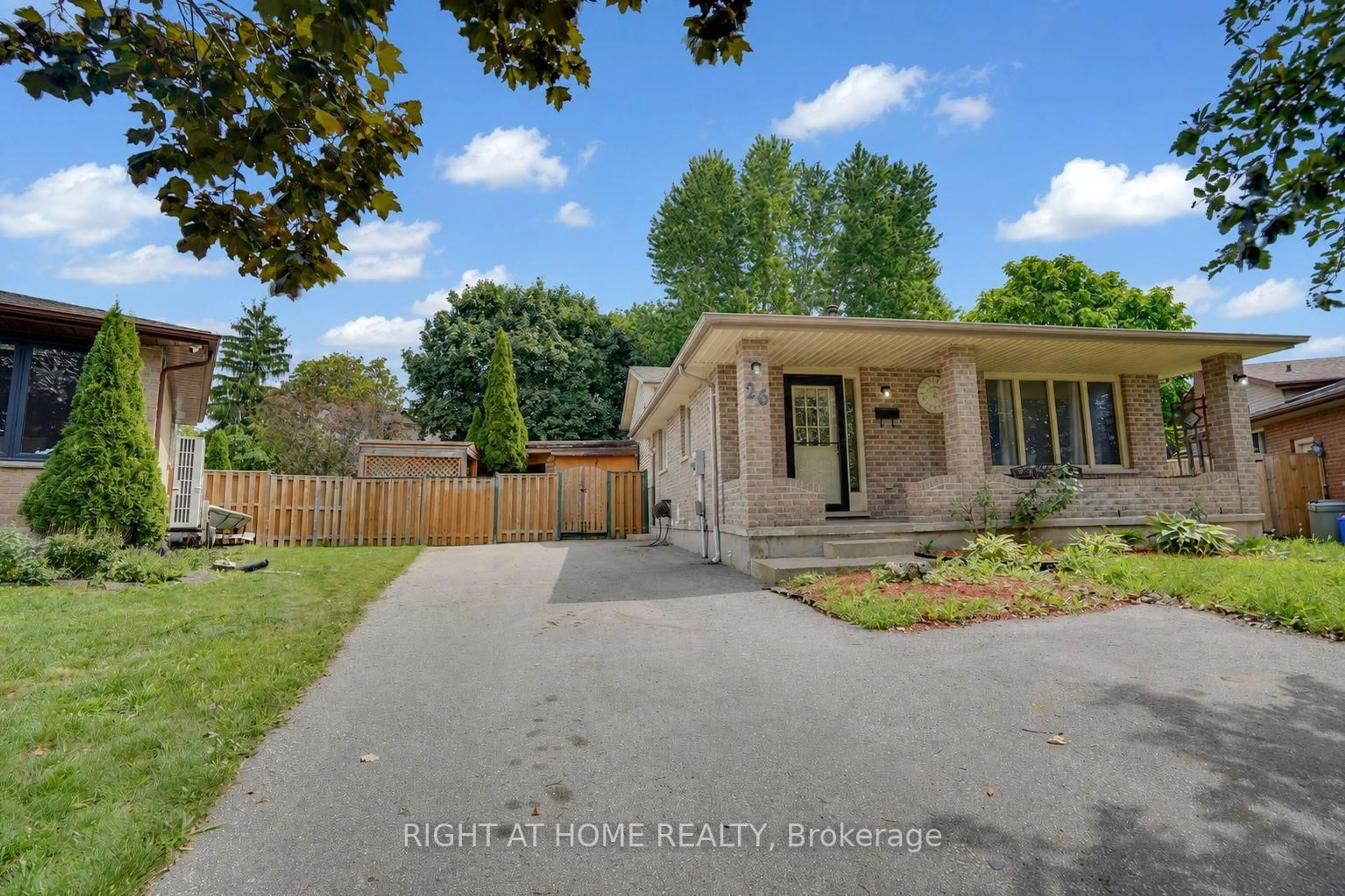 A pic from outside/outdoor area/front of a property/back of a property/a pic from drone, street for 26 Mody Crt, London East Ontario N5Y 5G7