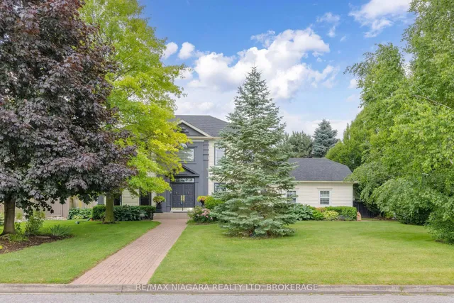 8056 Cathedral Dr, Niagara Falls 3