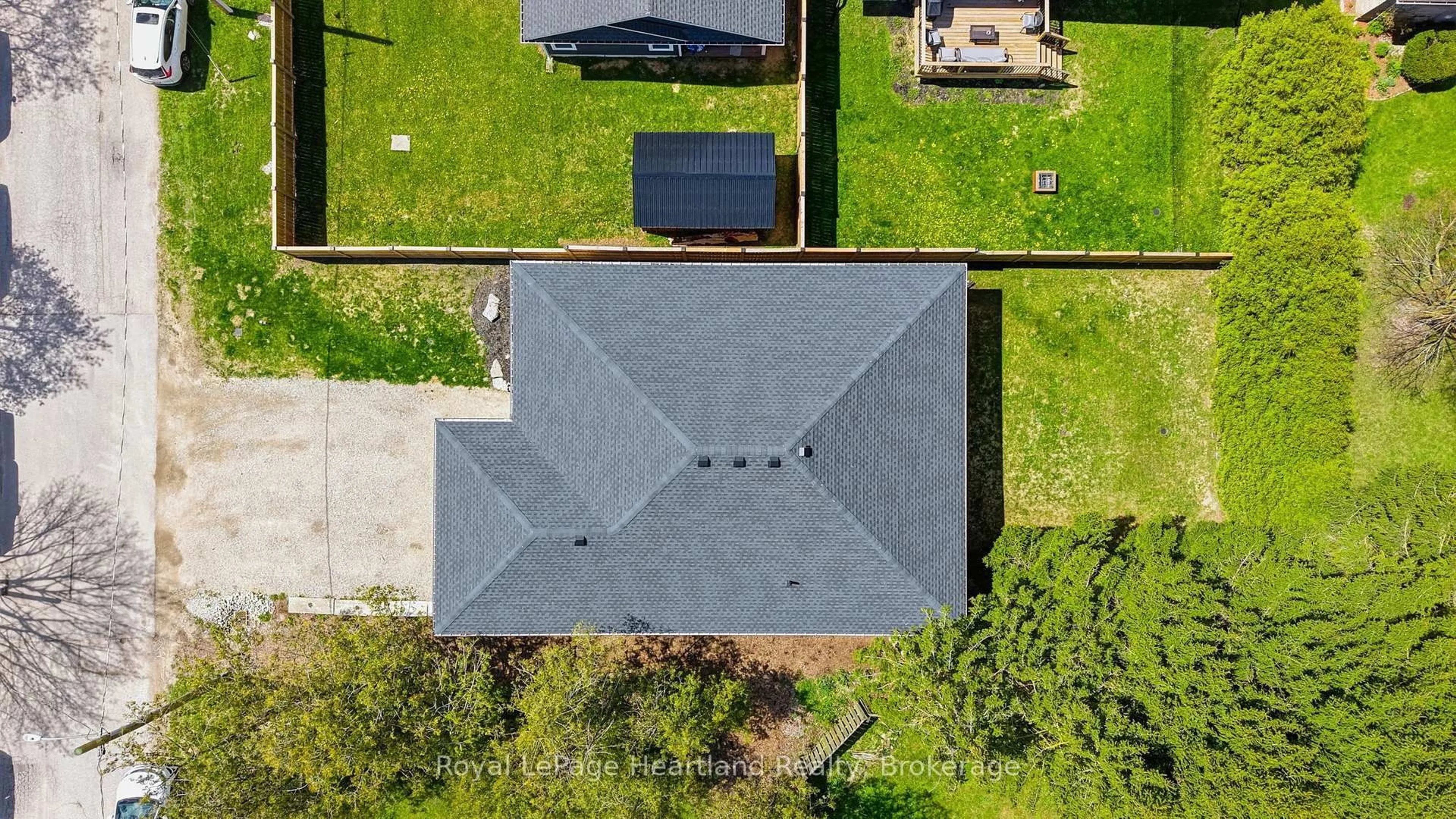 A pic from outside/outdoor area/front of a property/back of a property/a pic from drone, unknown for 18 Geddes St, Minto Ontario N0G 1M0