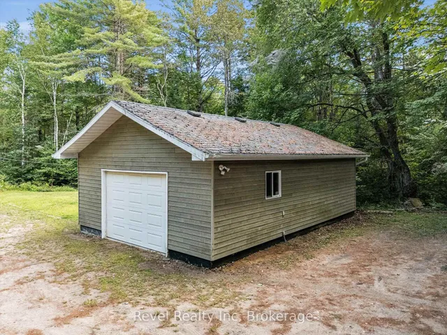 1326 Echo Lake Rd, Lake of Bays 2
