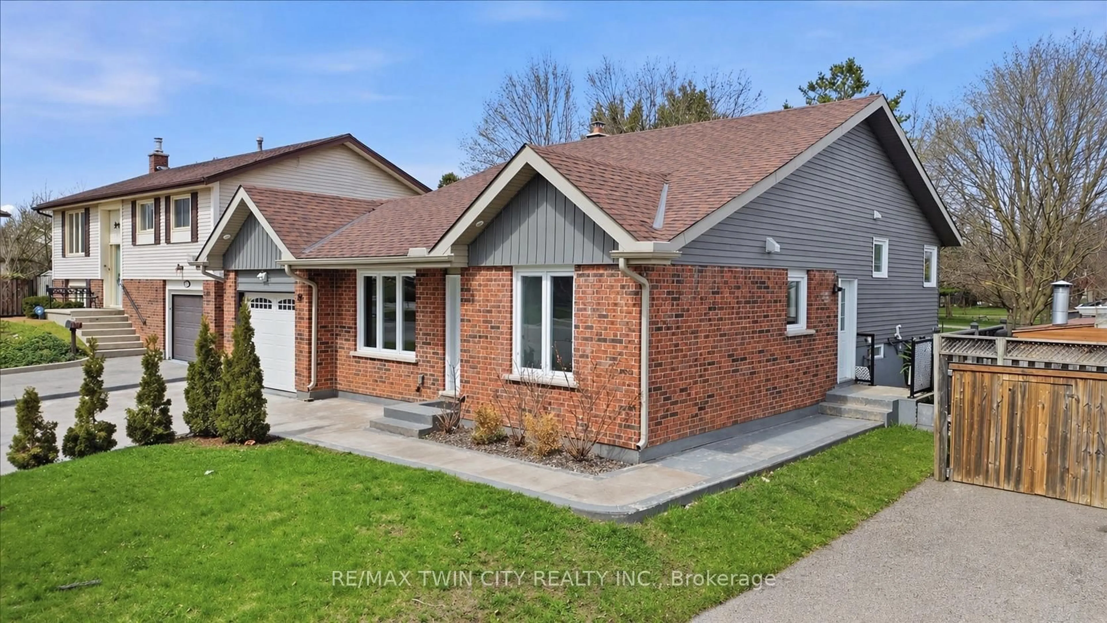Home with brick exterior material, street for 86 Carlyle Dr, Kitchener Ontario N2P 1P5