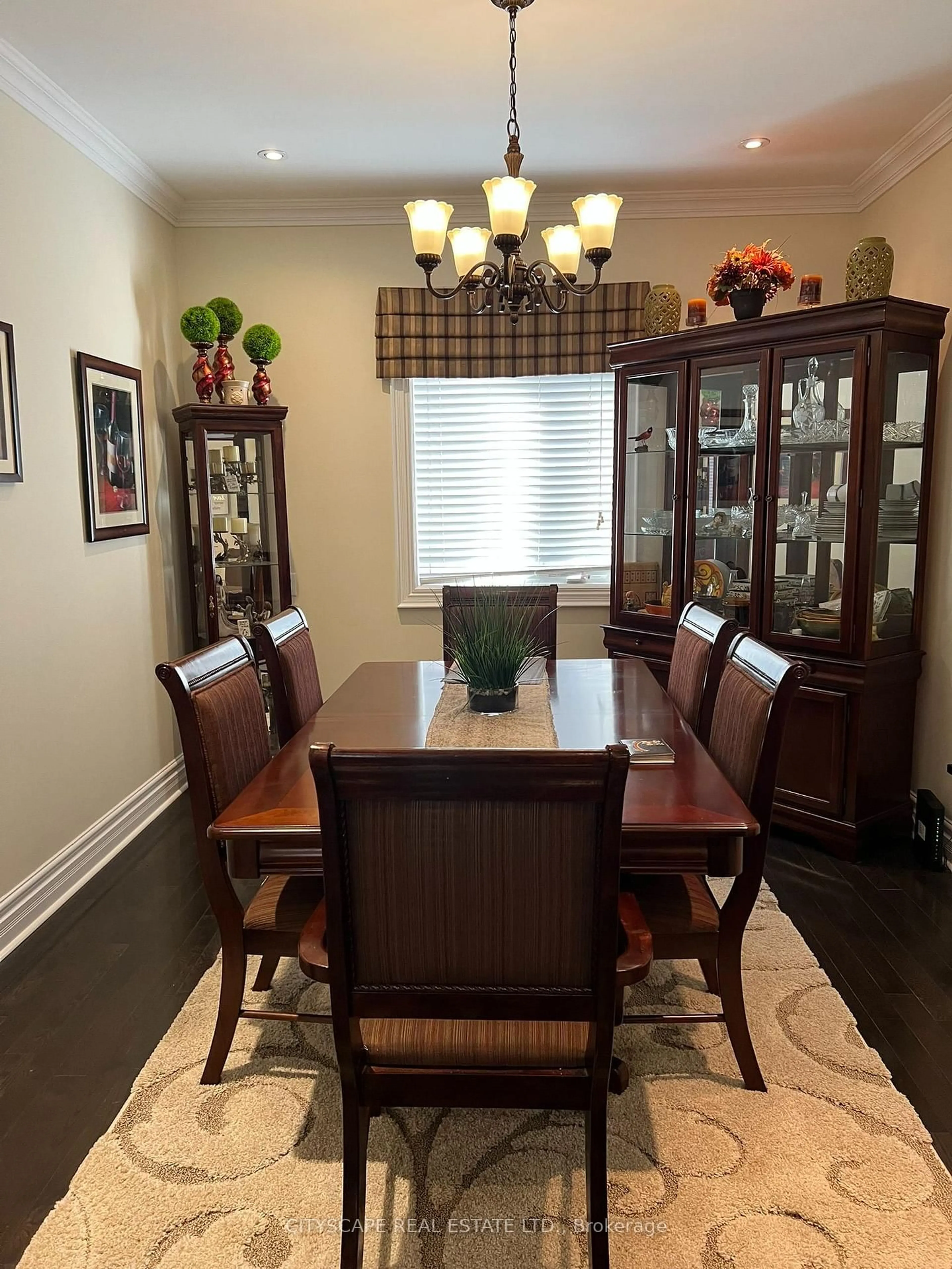 Dining room, wood/laminate floor for 4 Power Crt, Kawartha Lakes Ontario K9V 0C6