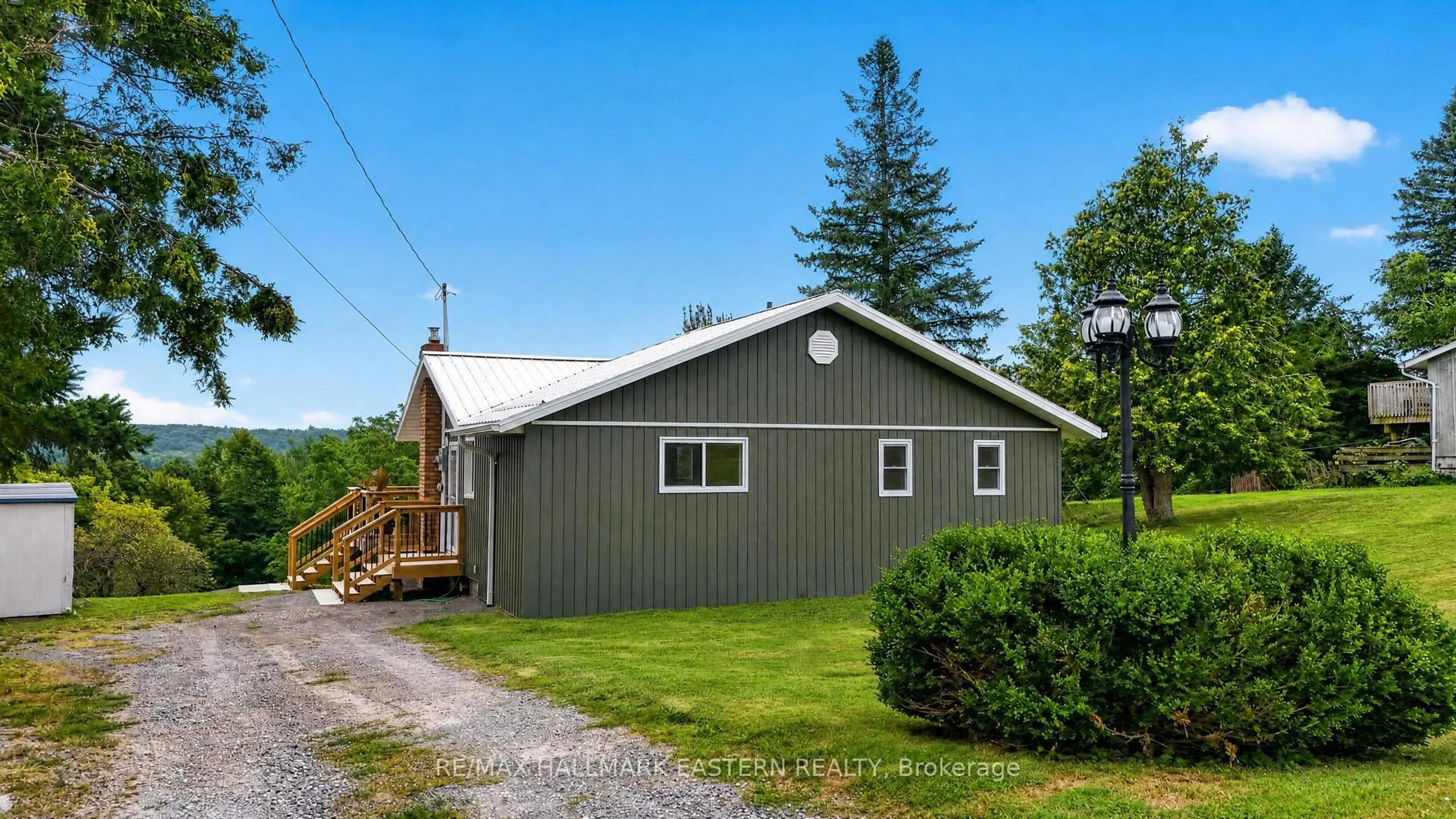 Home with vinyl exterior material, unknown for 219 North Indian Rd, Asphodel-Norwood Ontario K0L 1Y0
